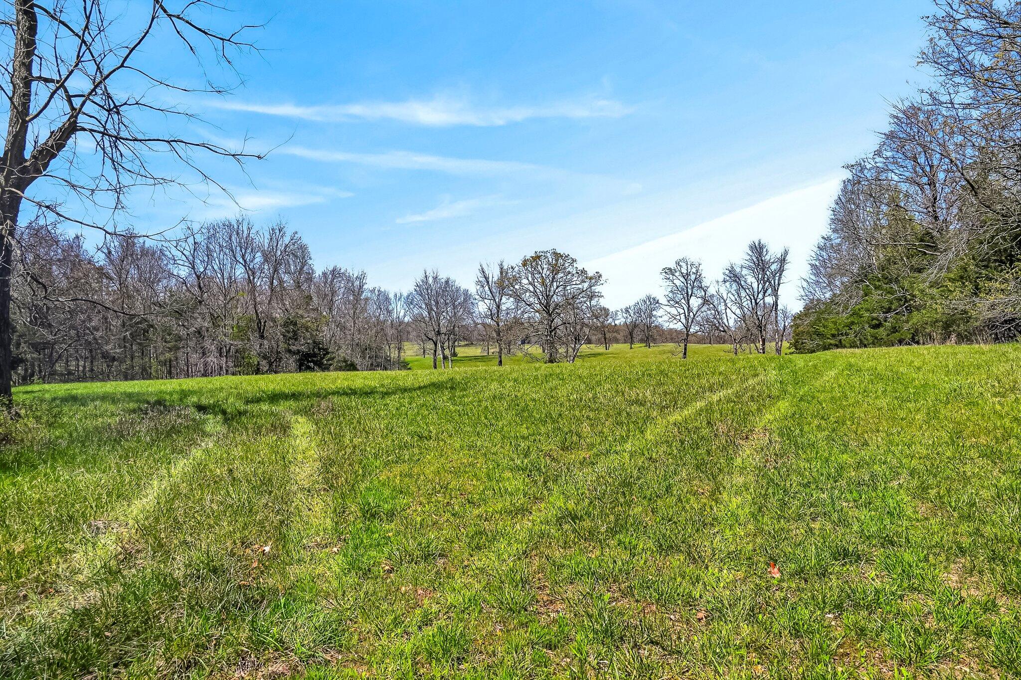 775 East 505th Road Property Photo 43
