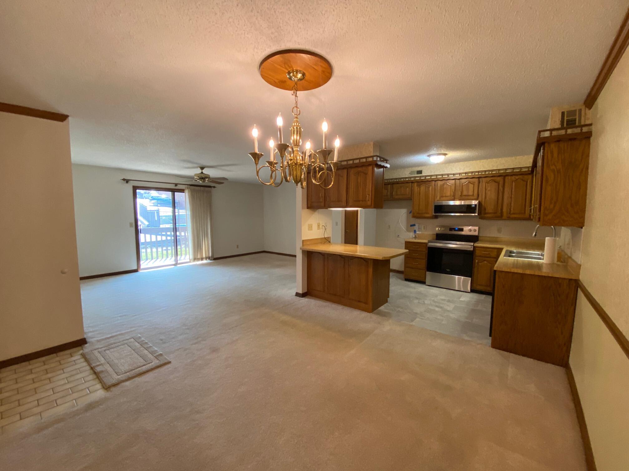 130 Wilshire Drive 32 Property Photo 5