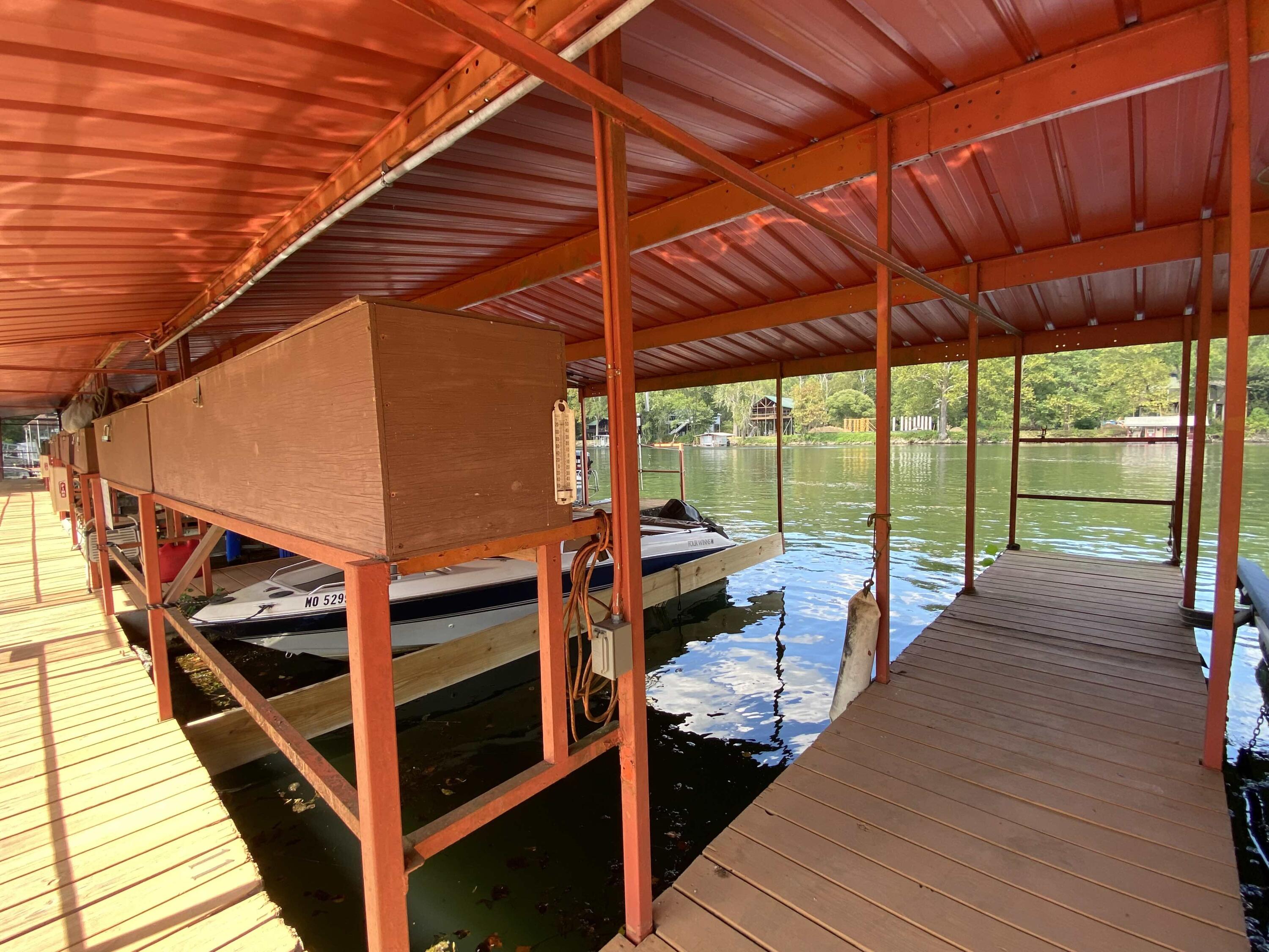 130 Wilshire Drive 32 Property Photo 17