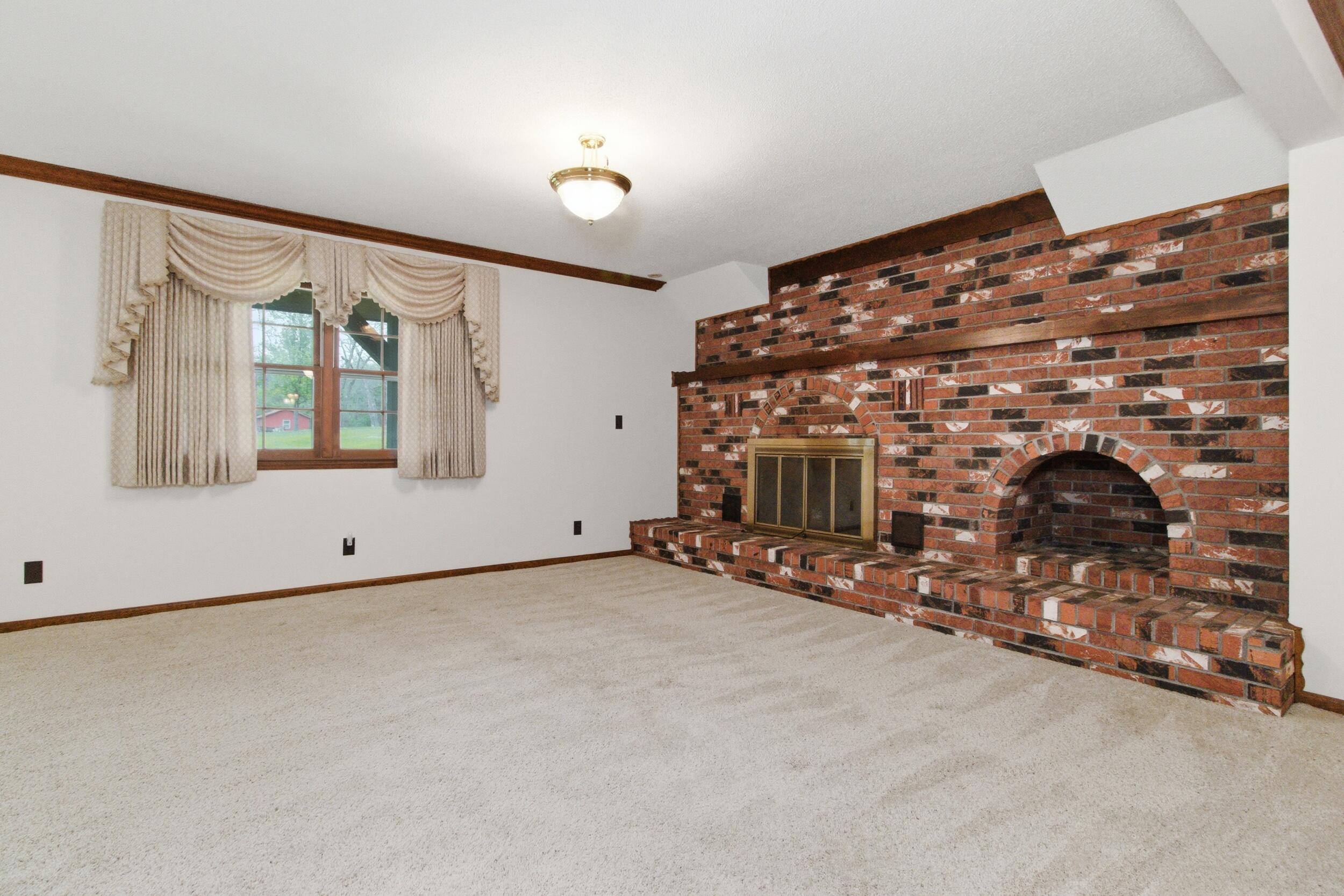 310 East South Oak Crest Drive Property Photo 17