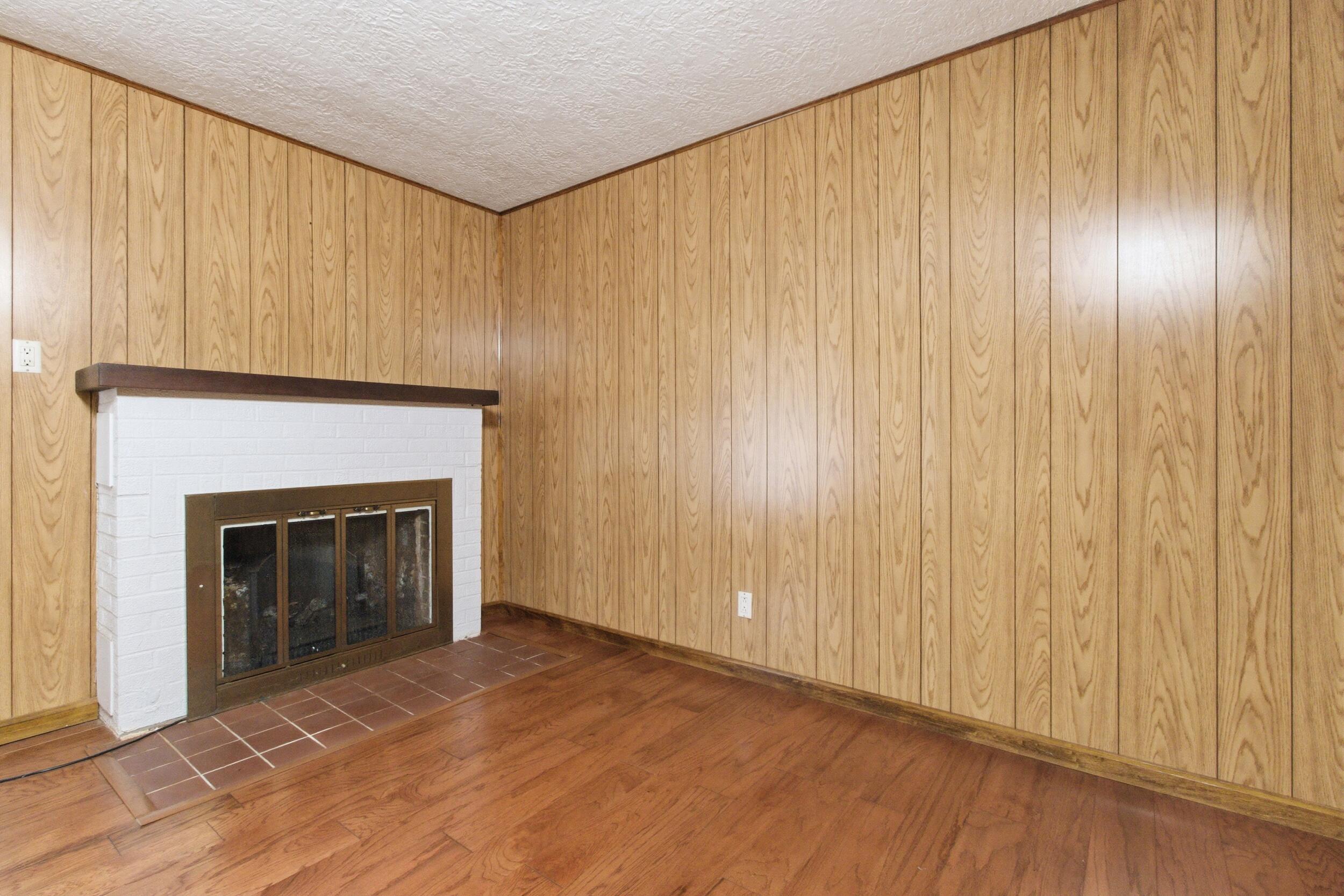 916 Sommerfield Drive Property Photo 4