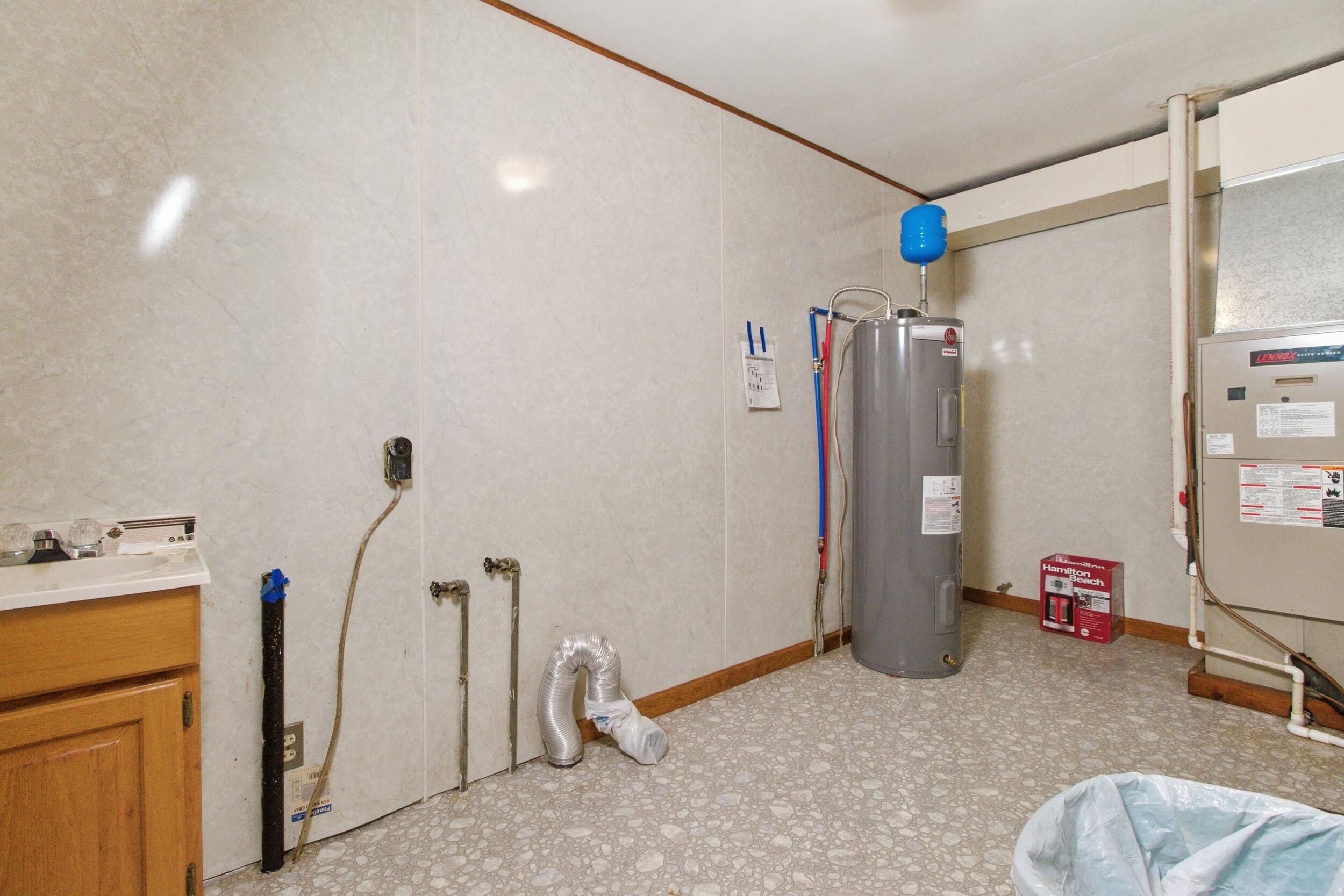 916 Sommerfield Drive Property Photo 11