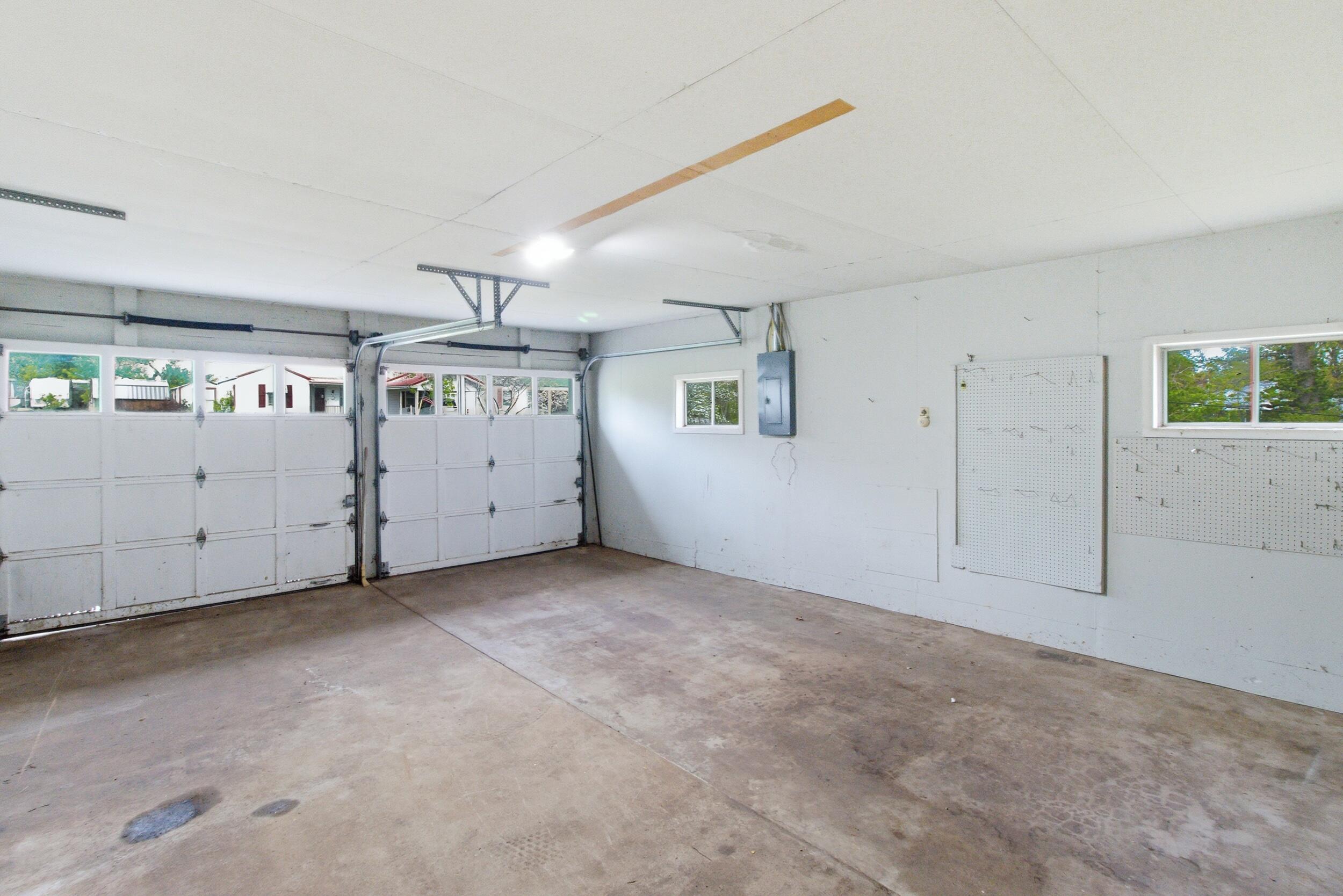 916 Sommerfield Drive Property Photo 29