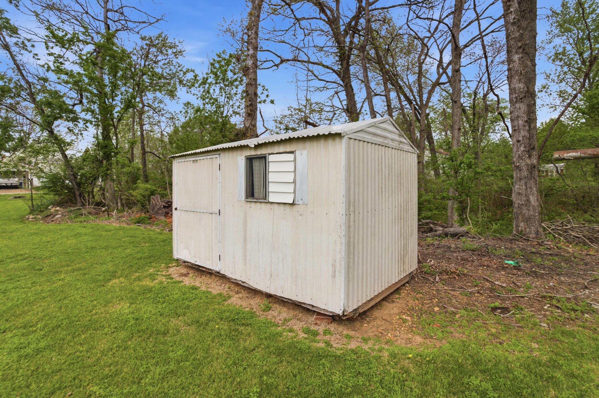 916 Sommerfield Drive Property Photo 31