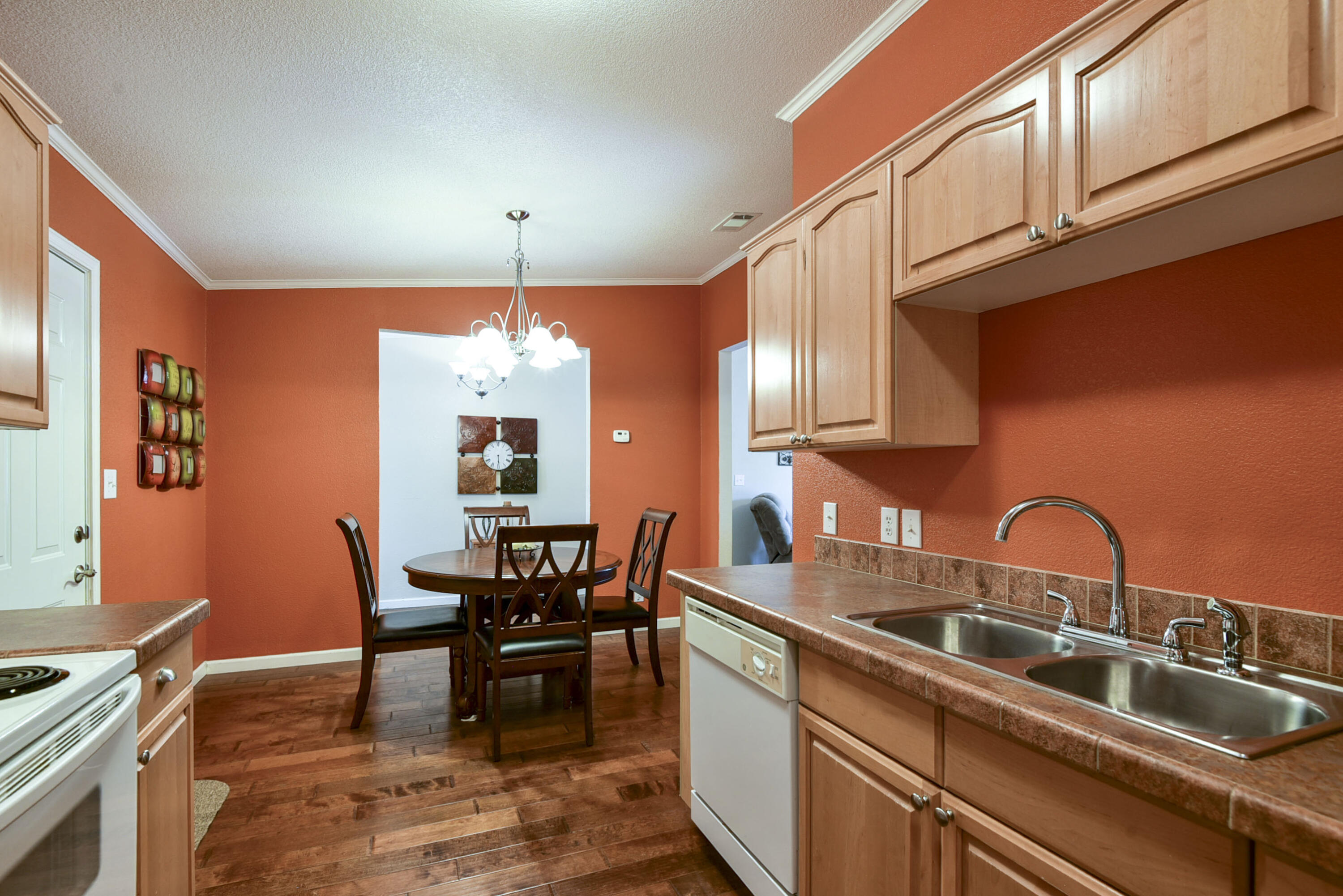 495 Van Buren Road Property Photo 13