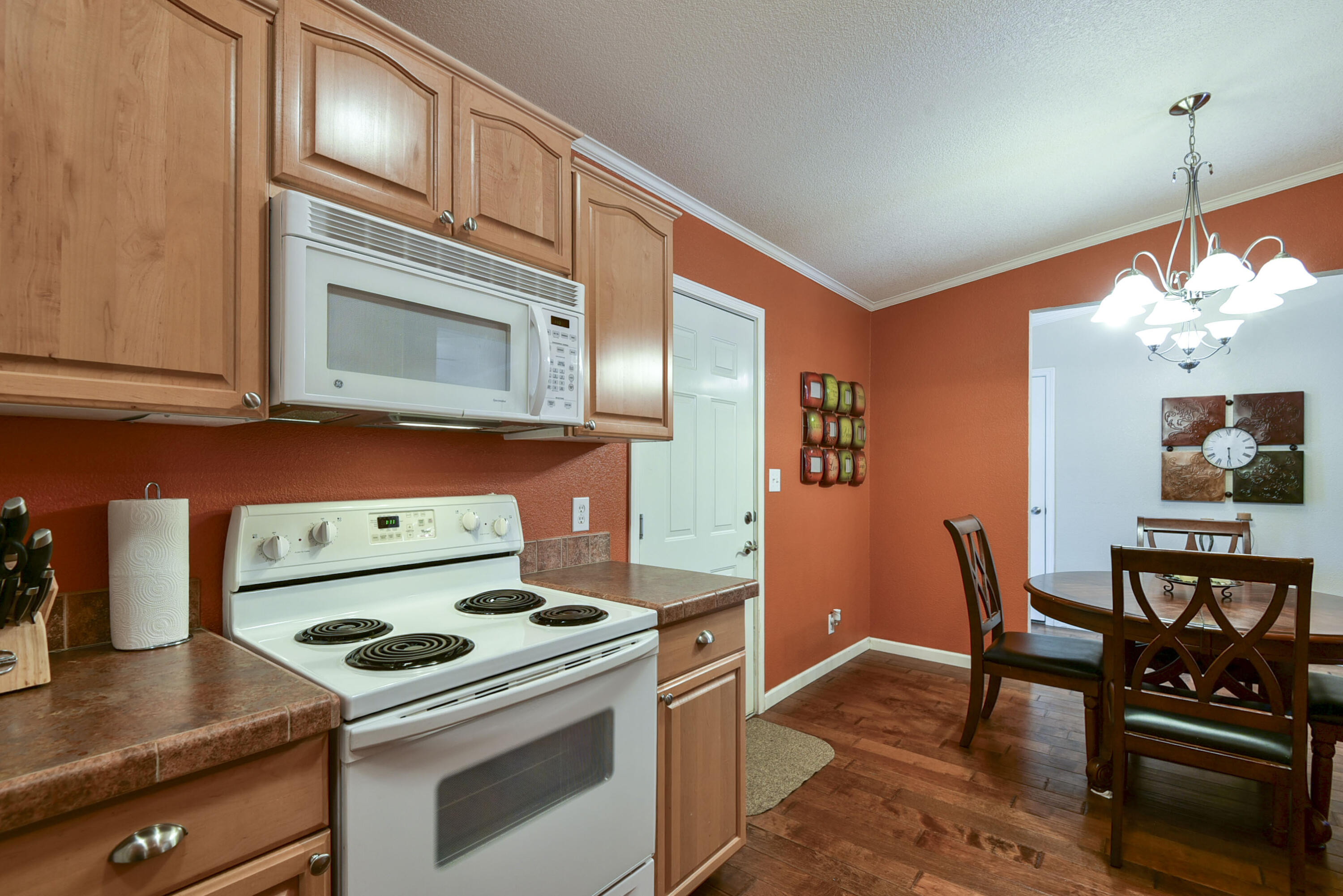 495 Van Buren Road Property Photo 14