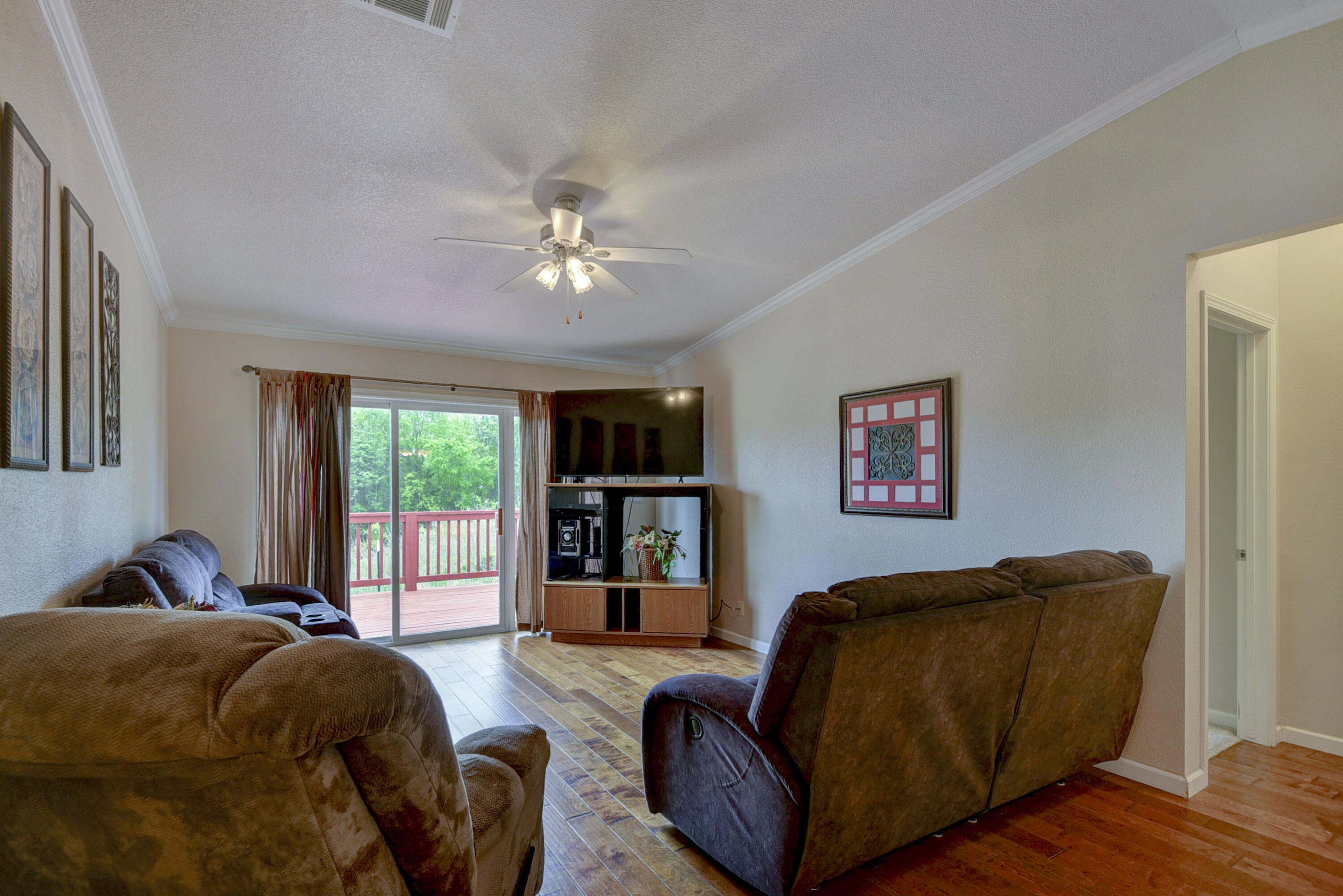 495 Van Buren Road Property Photo 17