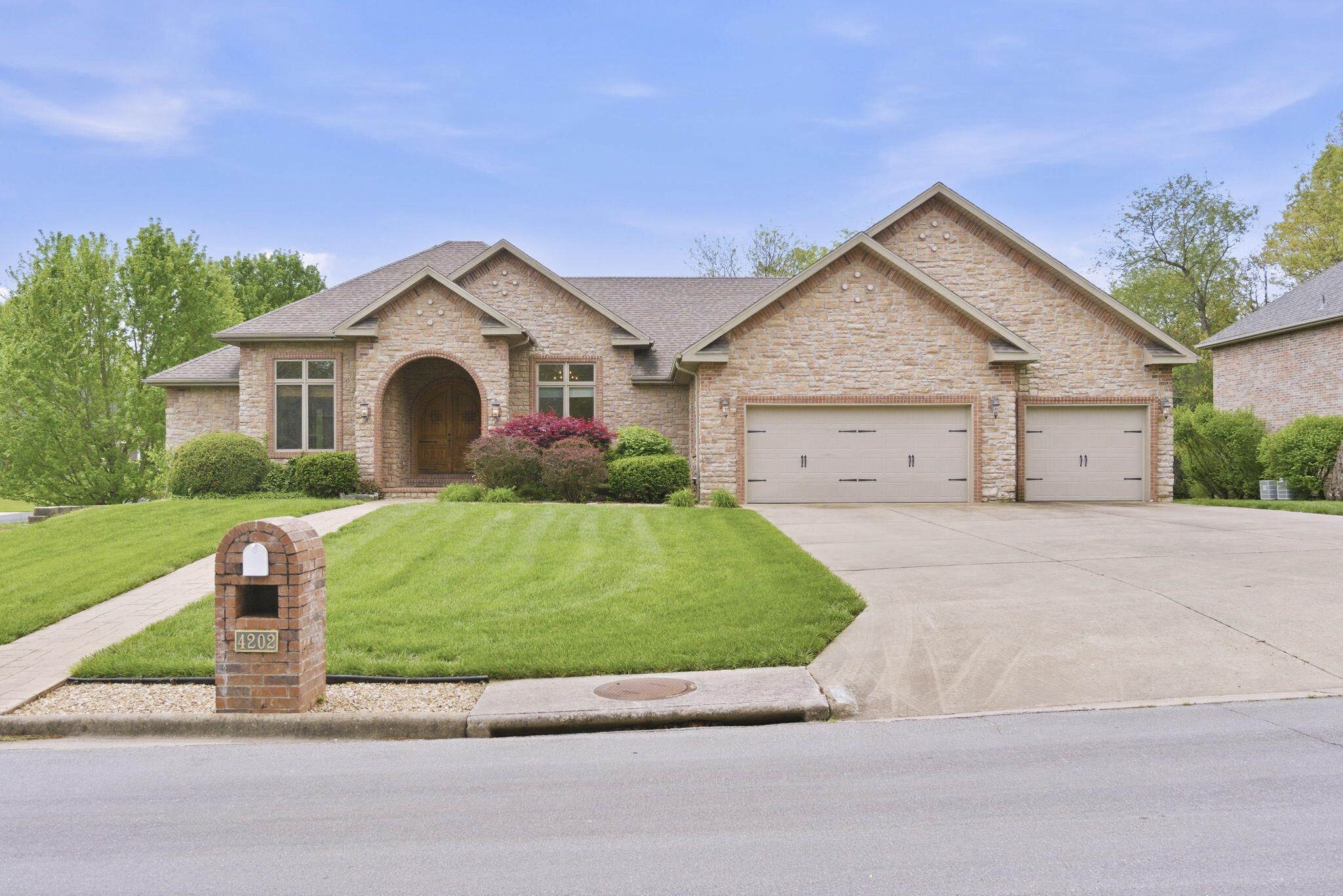 4202 Buttonwood Drive Property Photo 1