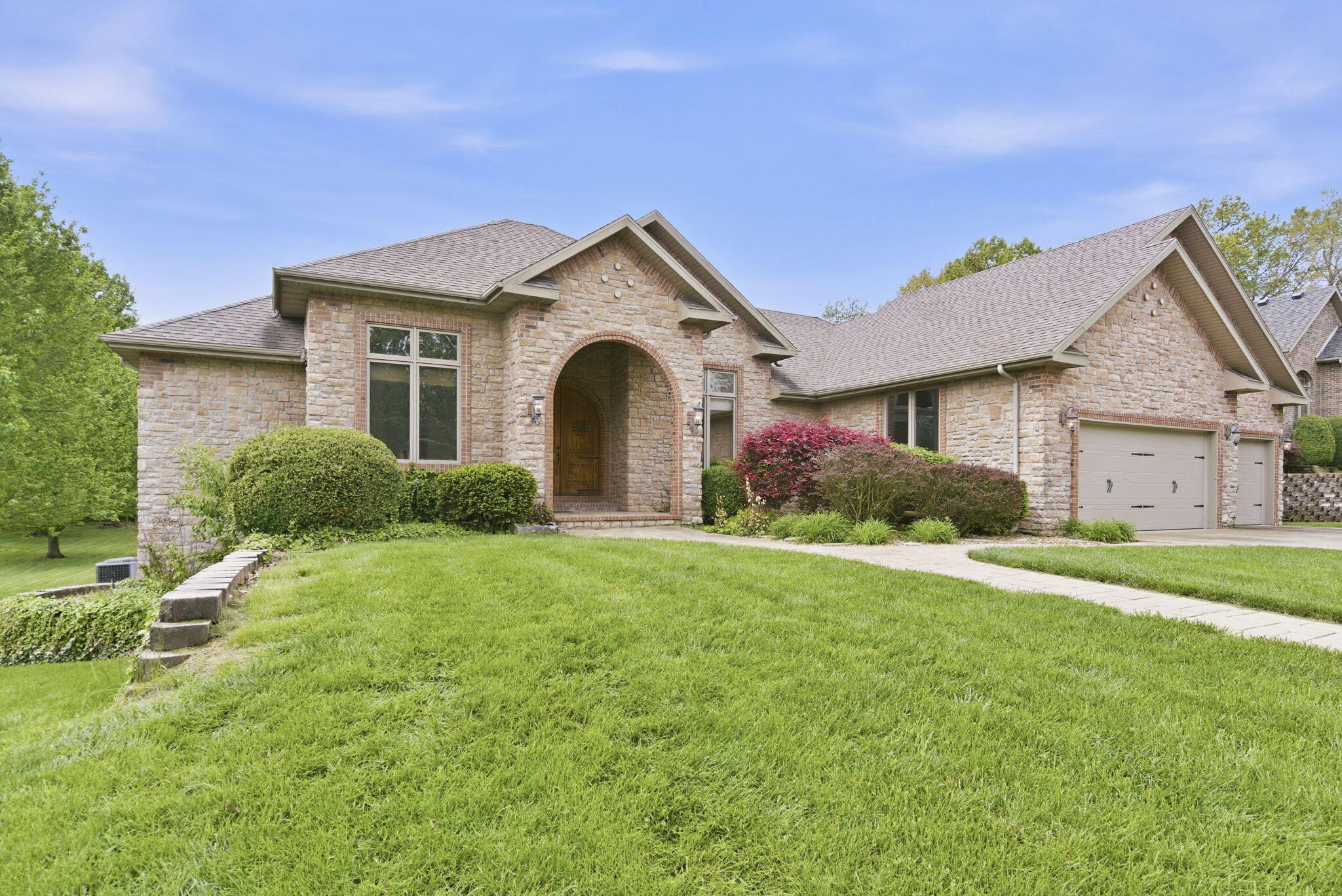 4202 Buttonwood Drive Property Photo 3
