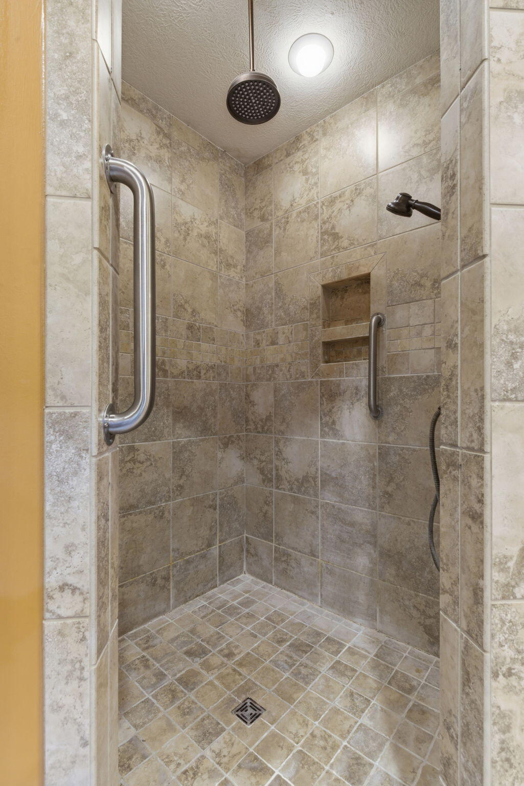 4202 Buttonwood Drive Property Photo 18