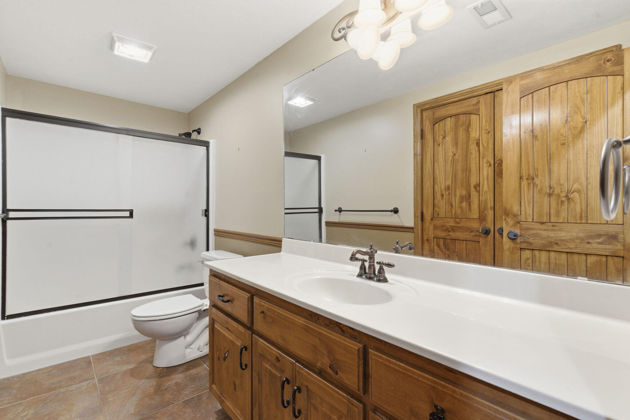 4202 Buttonwood Drive Property Photo 28
