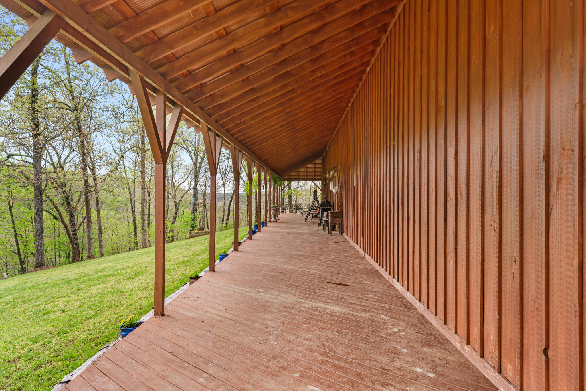 2907 Moon Valley Road Property Photo 8