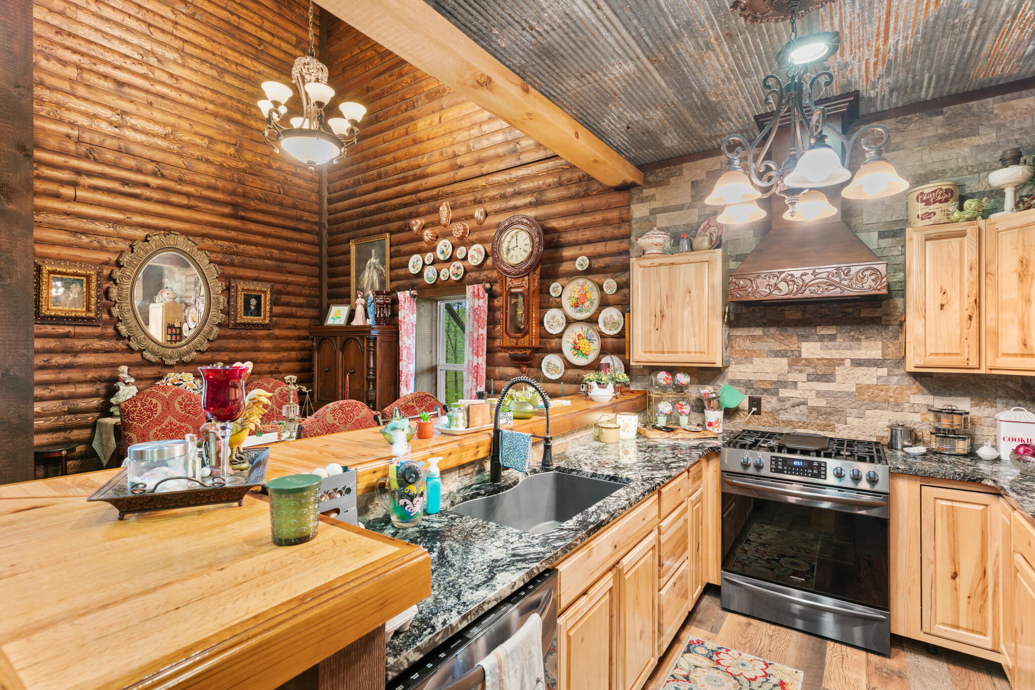 2907 Moon Valley Road Property Photo 14