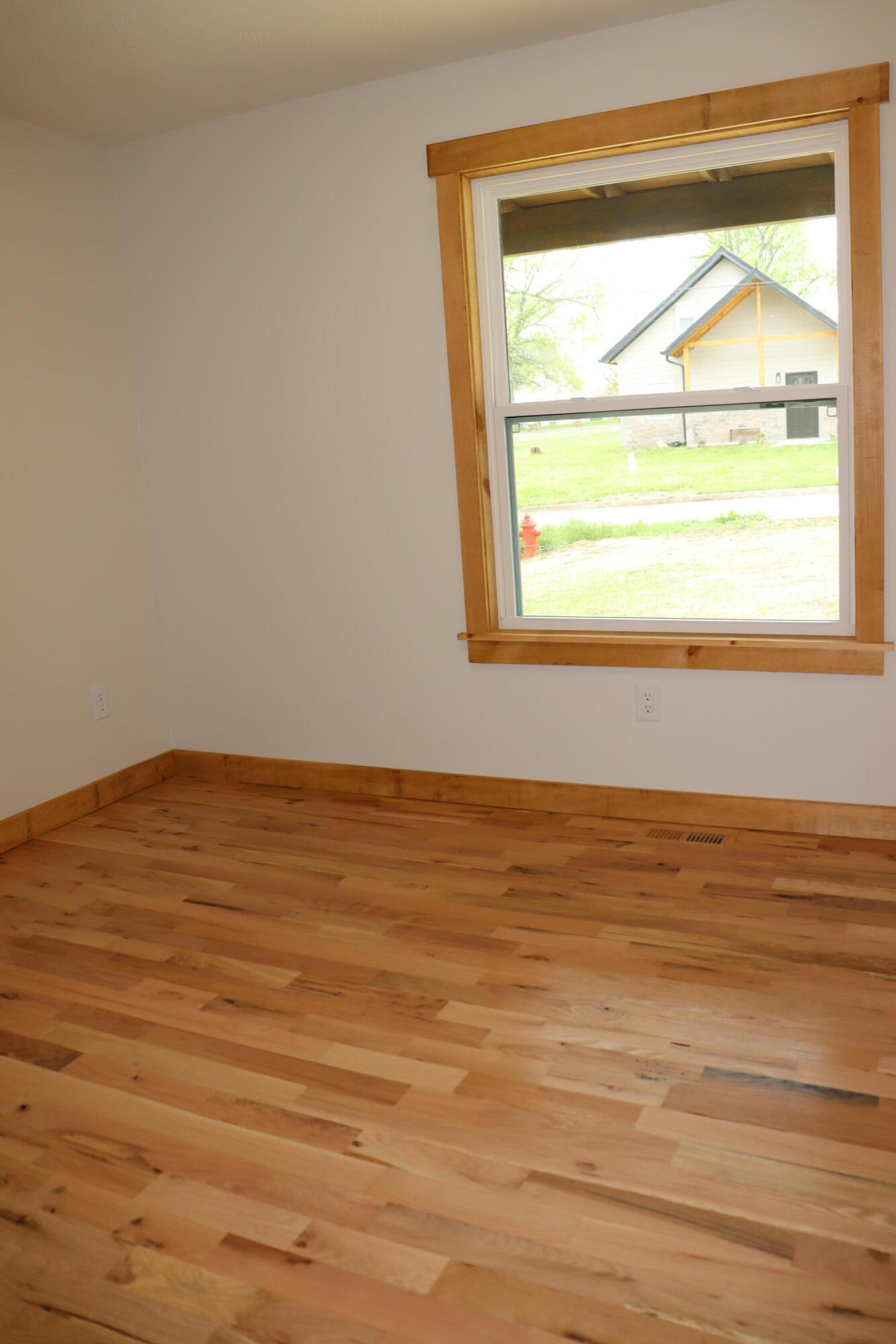 204 West High Street Property Photo 23