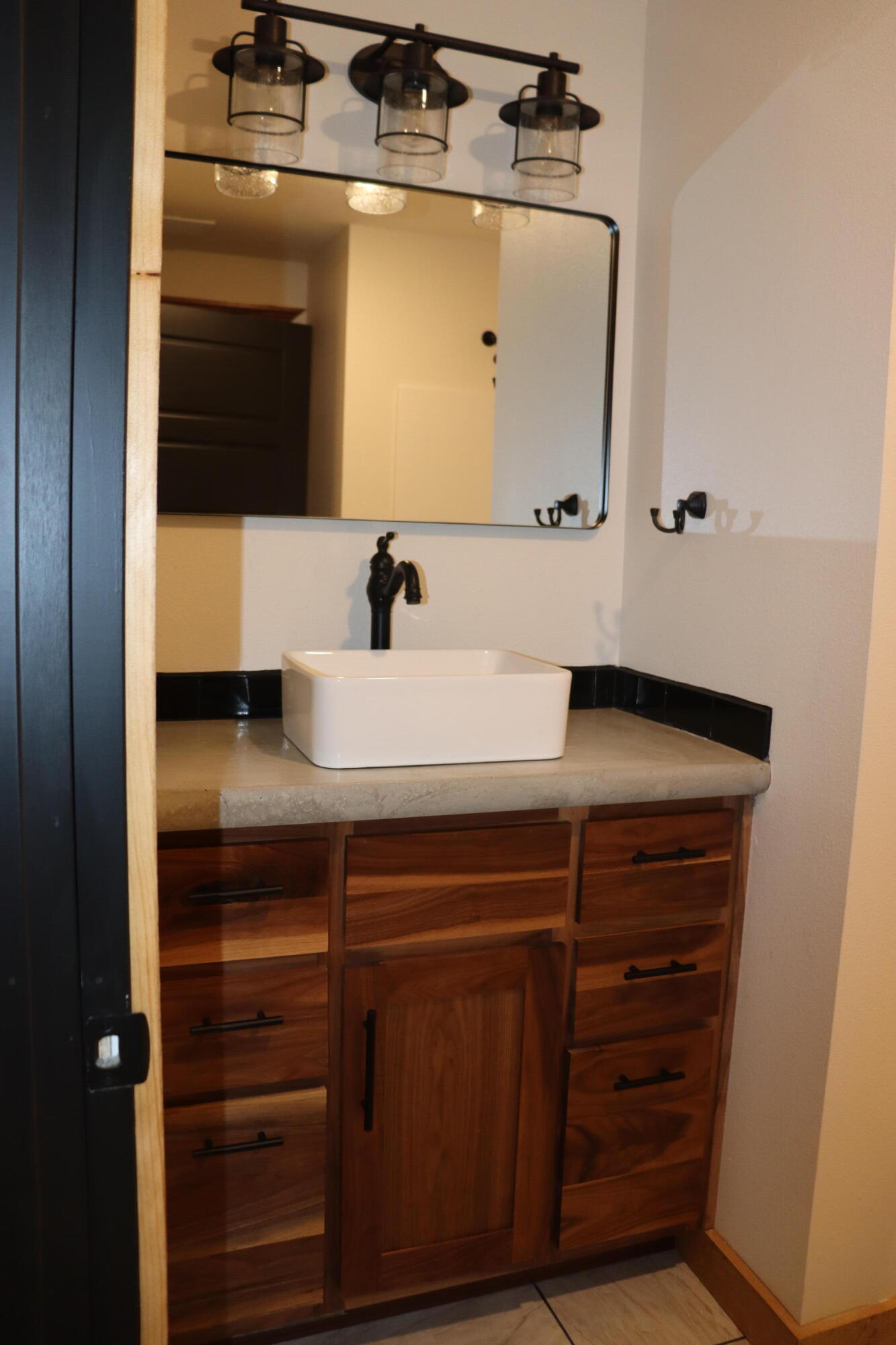 204 West High Street Property Photo 25