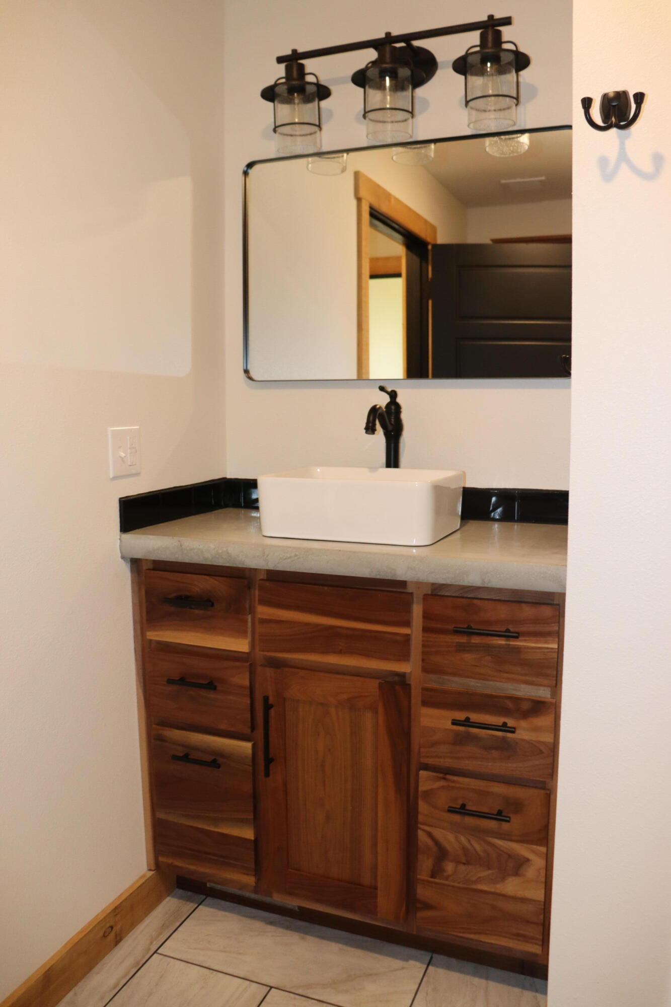 204 West High Street Property Photo 27