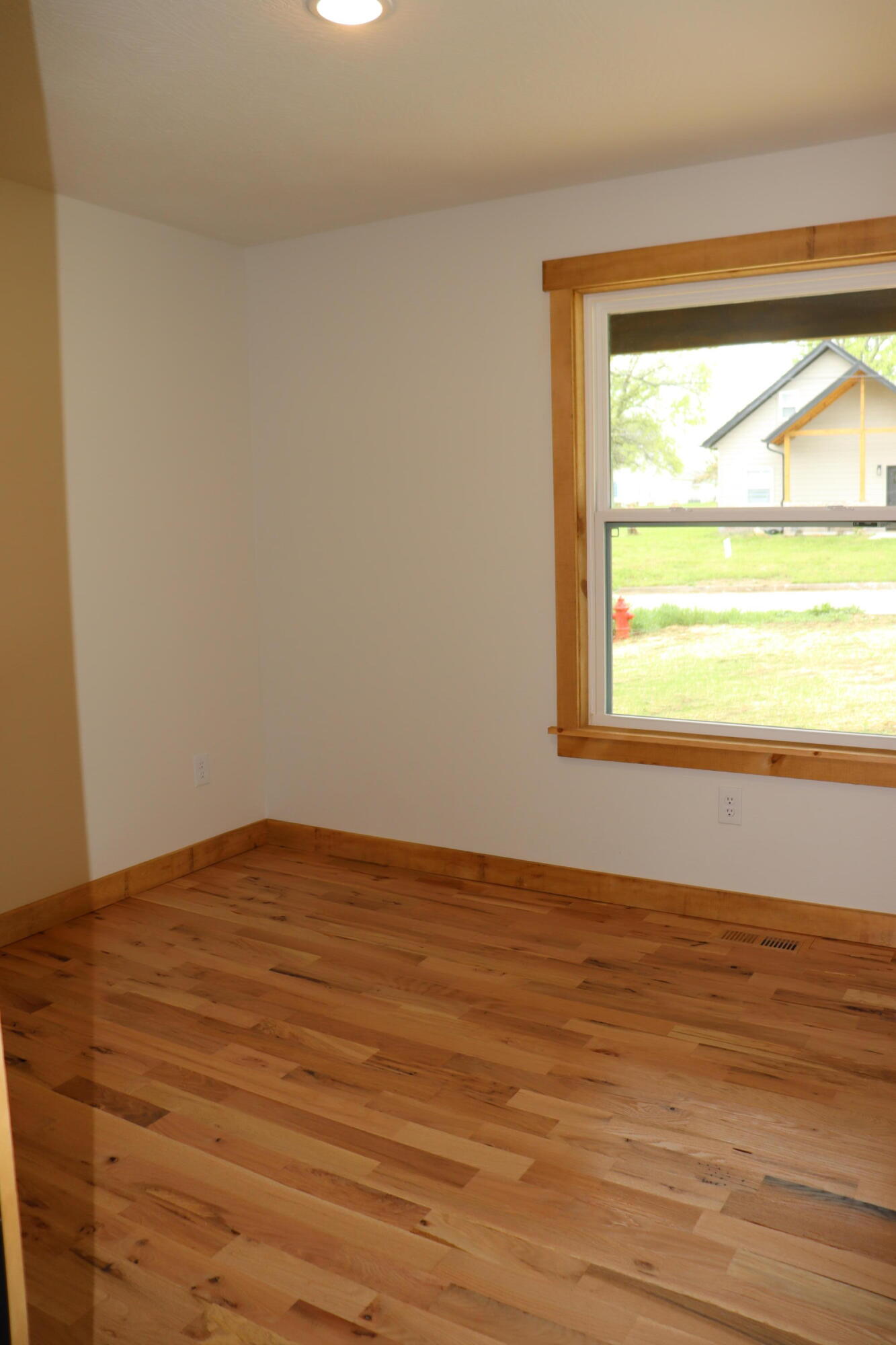 204 West High Street Property Photo 31