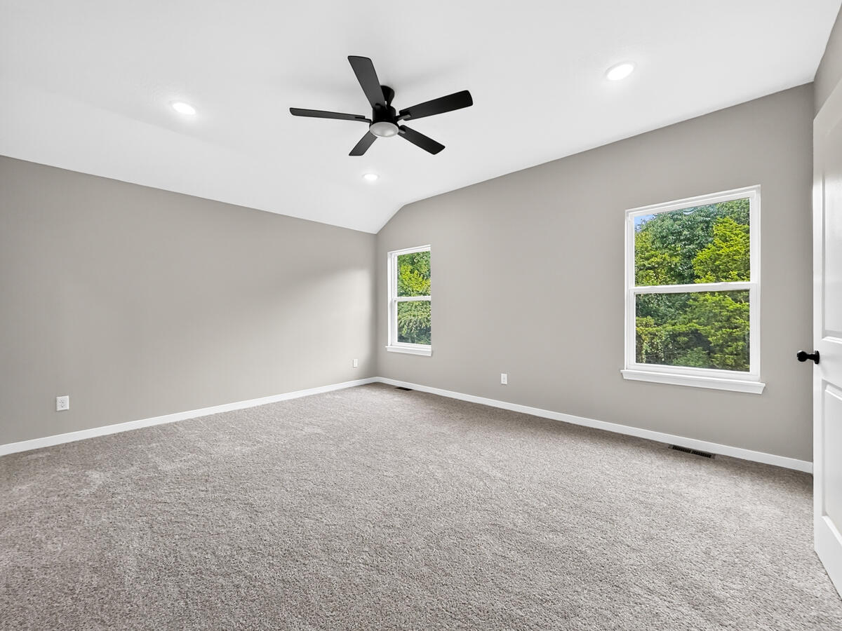 585 Bailiwick Drive Property Photo 6