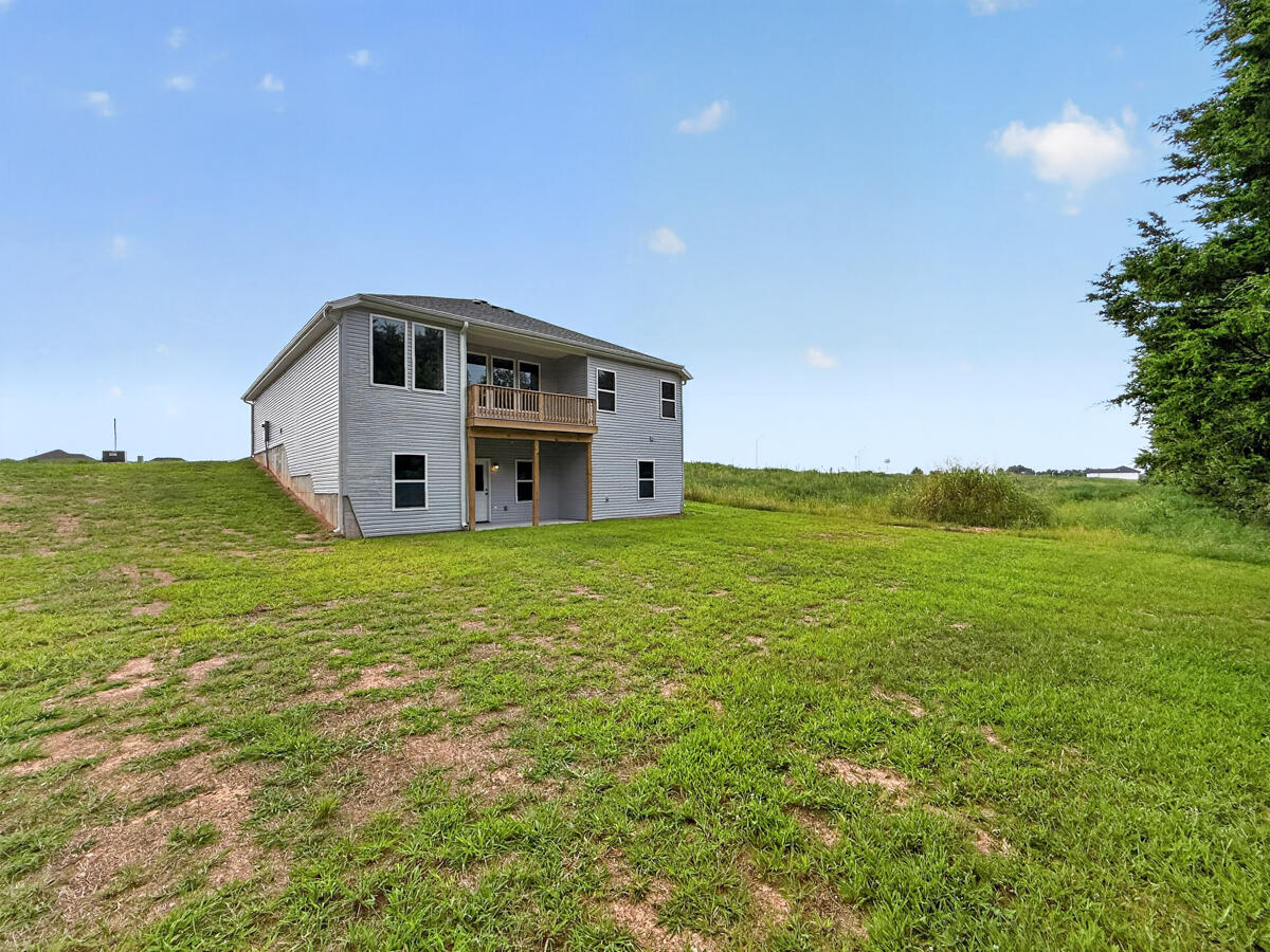 585 Bailiwick Drive Property Photo 18