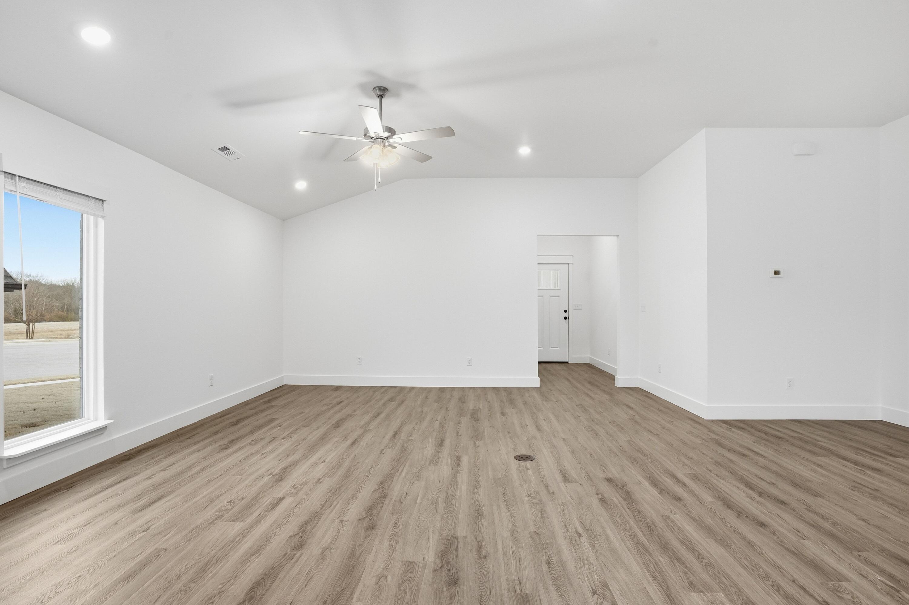 5218 South Morgan Avenue Property Photo 12