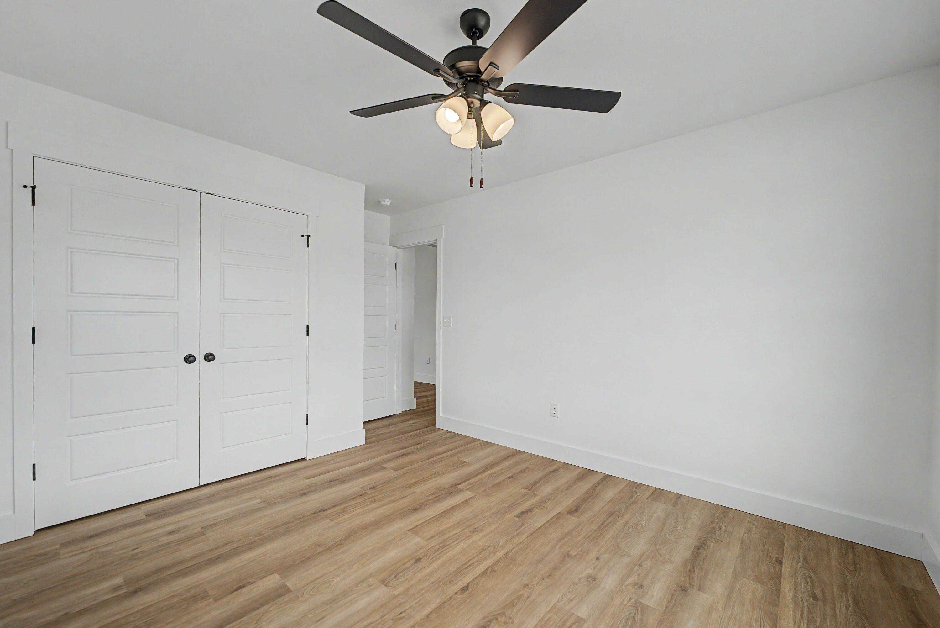 5218 South Morgan Avenue Property Photo 17