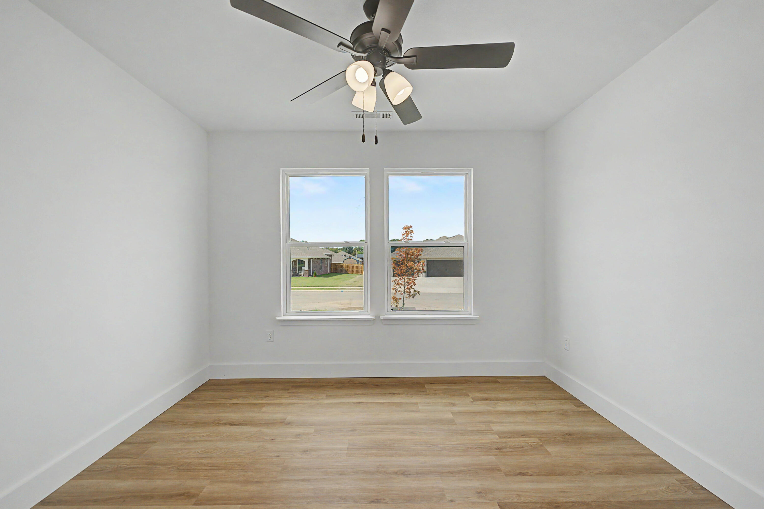 5218 South Morgan Avenue Property Photo 18