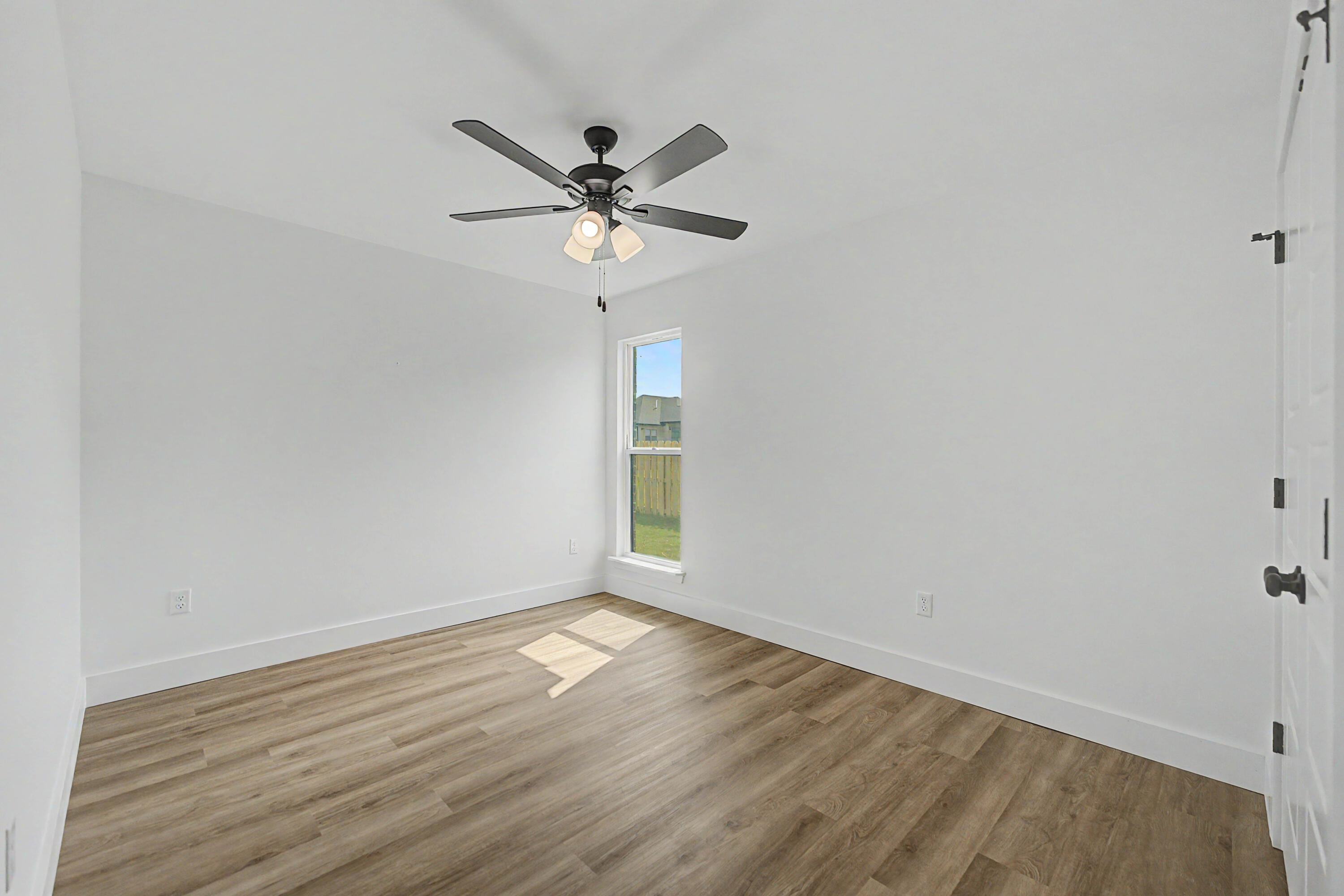 5218 South Morgan Avenue Property Photo 22