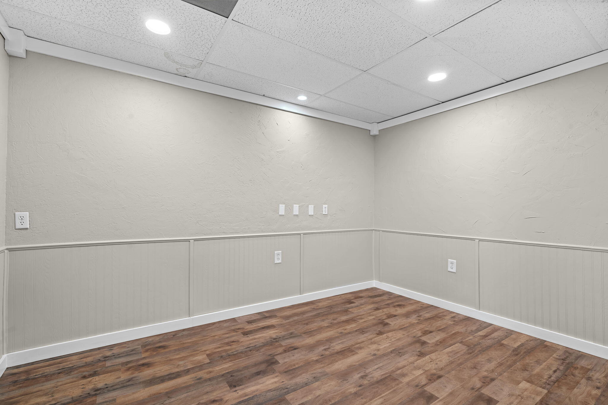 1 Woodland Avenue Property Photo 44