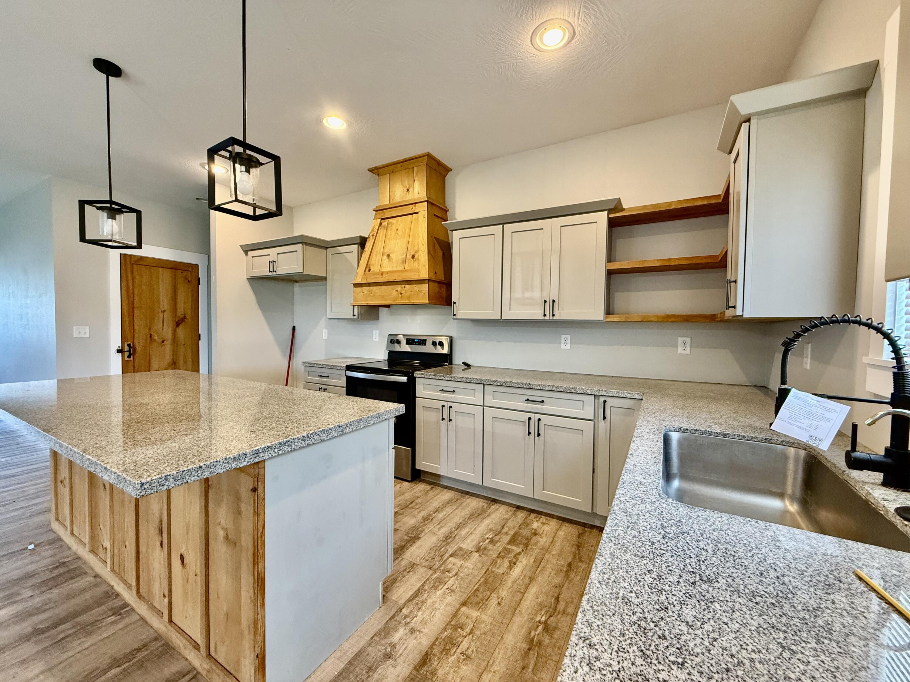 2375 South Sedona Court Property Photo 1