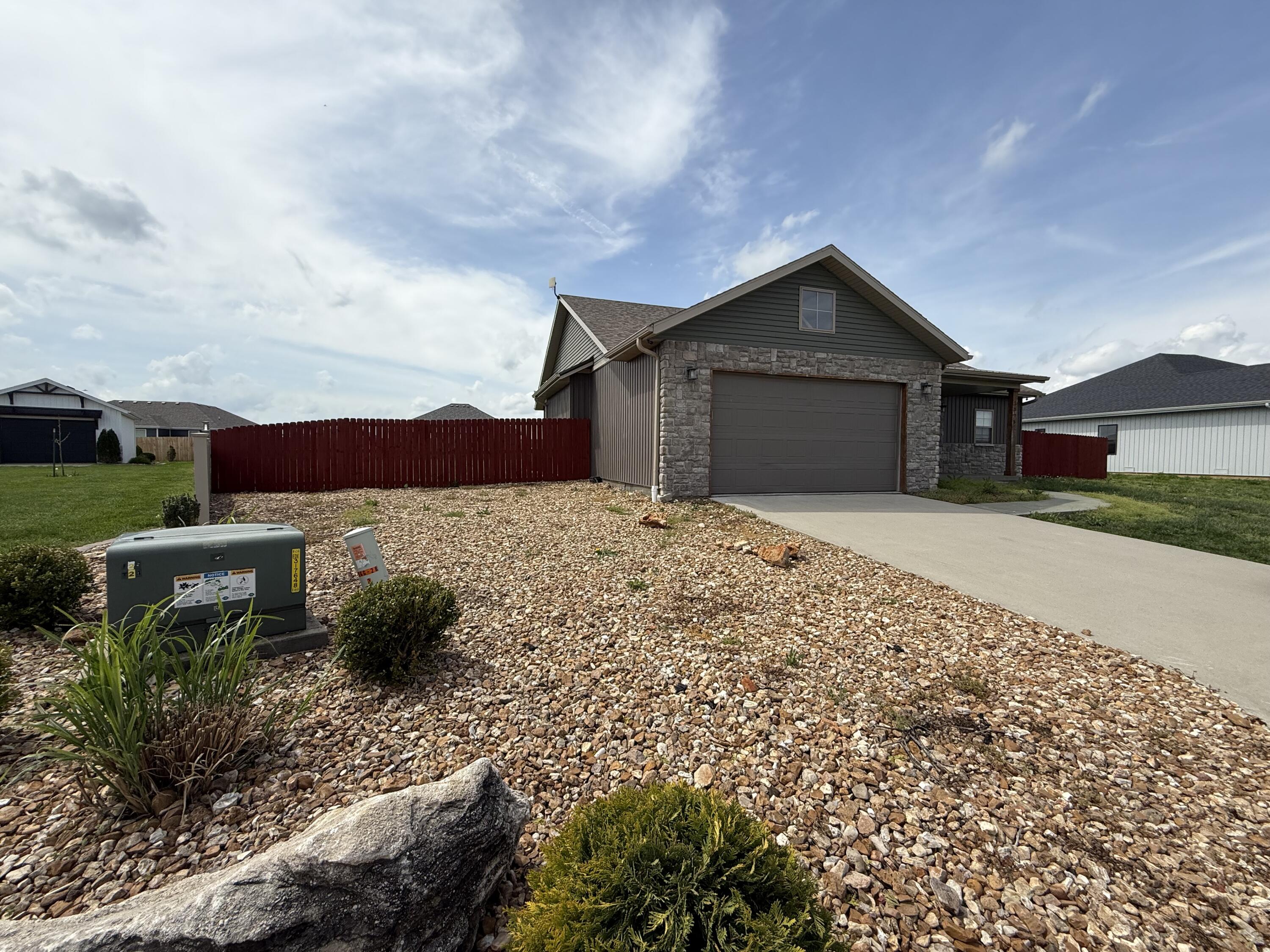 2375 South Sedona Court Property Photo 3