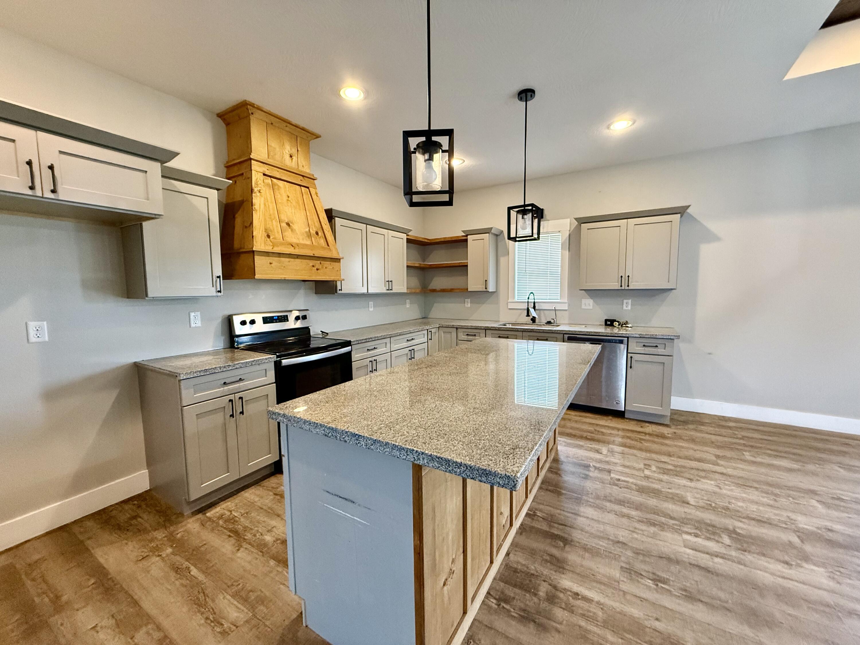 2375 South Sedona Court Property Photo 5