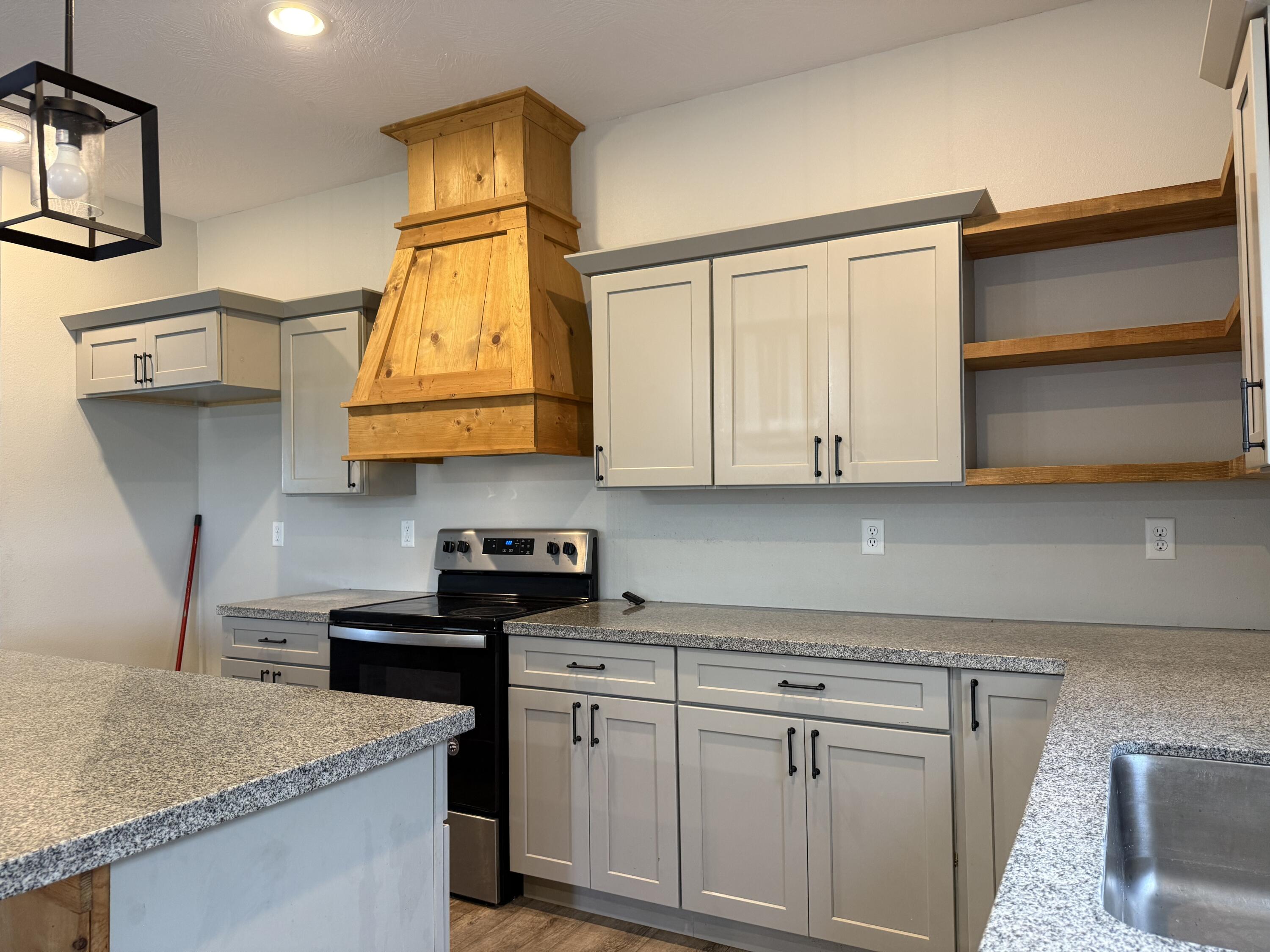 2375 South Sedona Court Property Photo 6