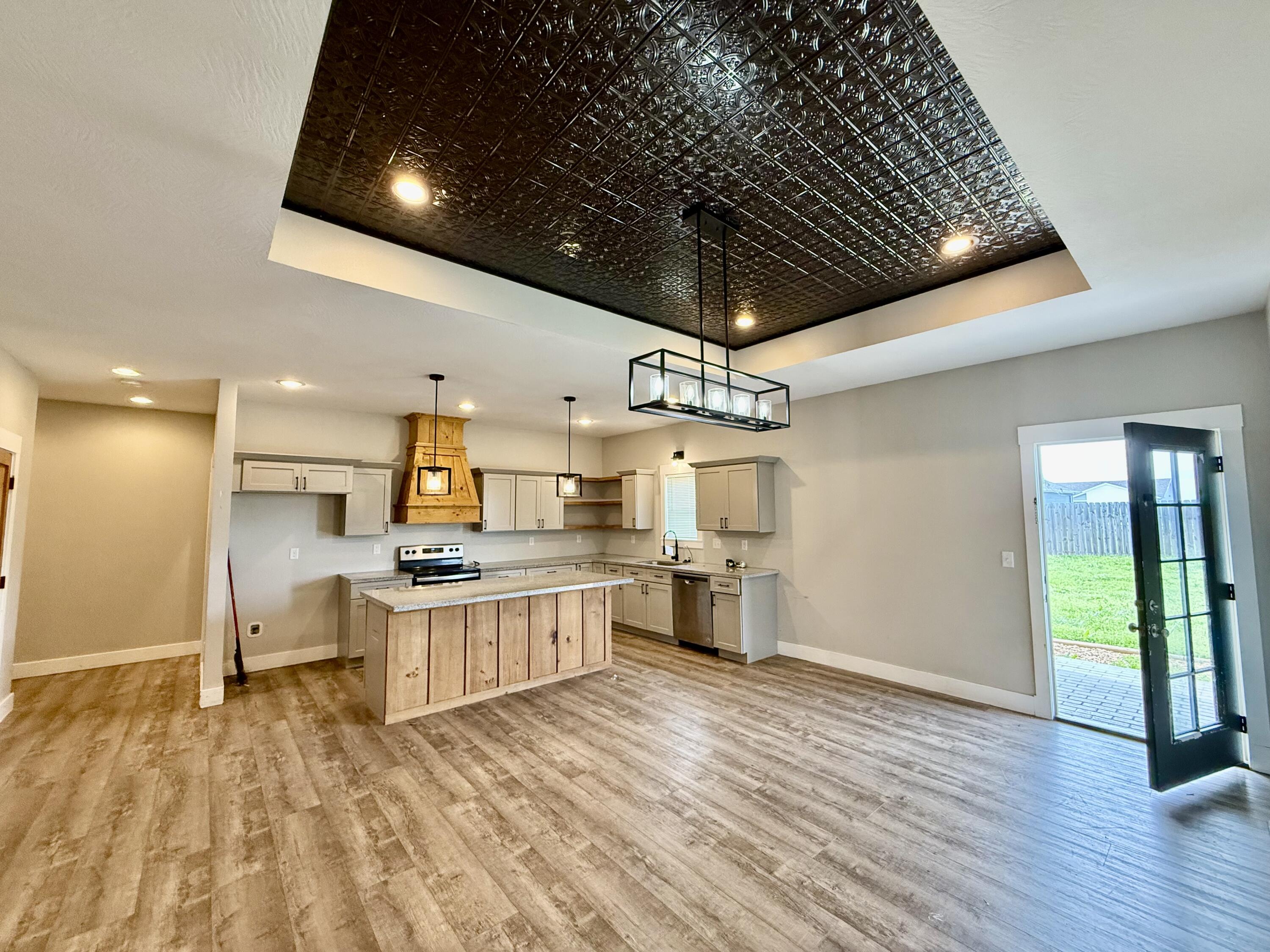 2375 South Sedona Court Property Photo 10