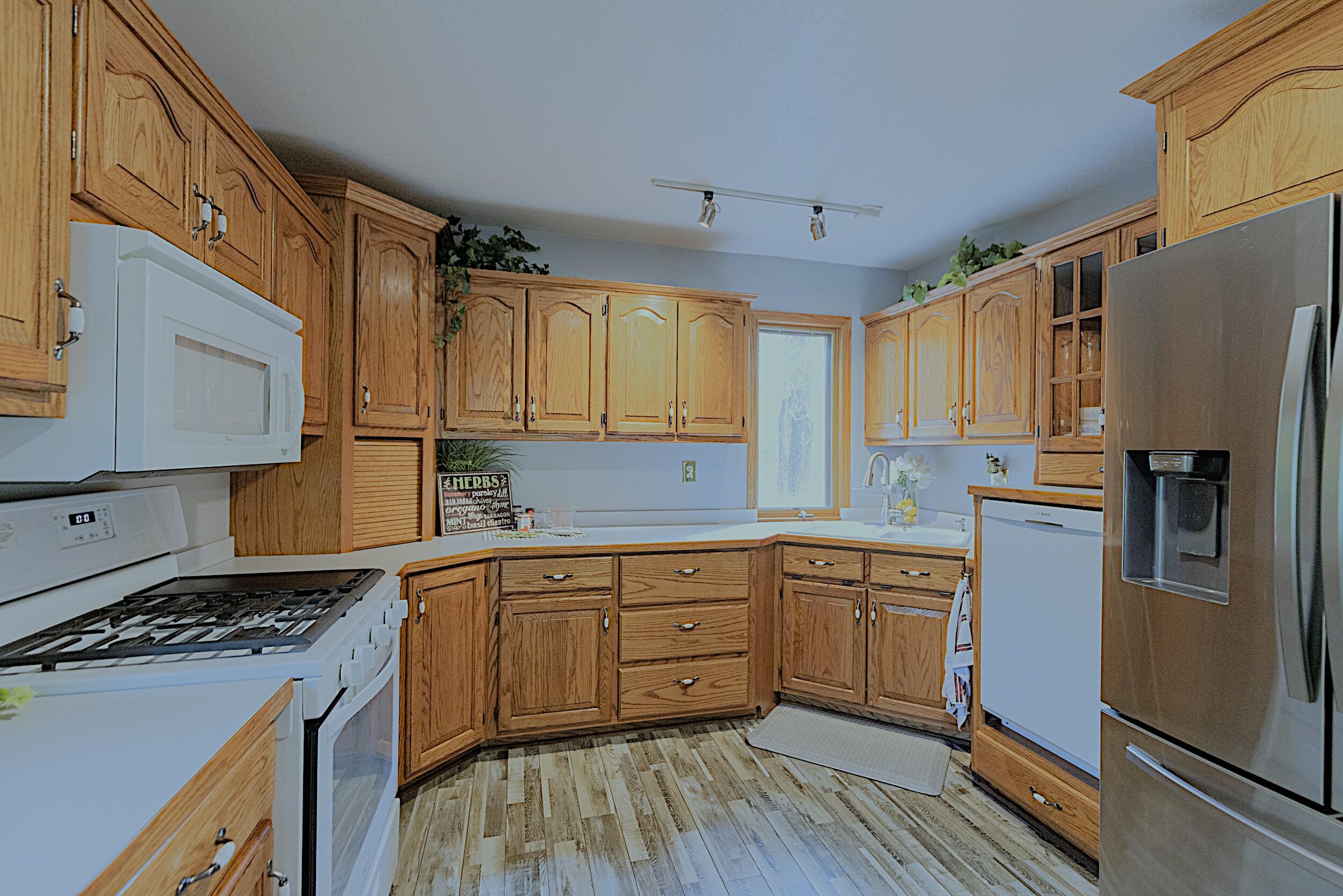 18992 Eagle Point Road Property Photo 36