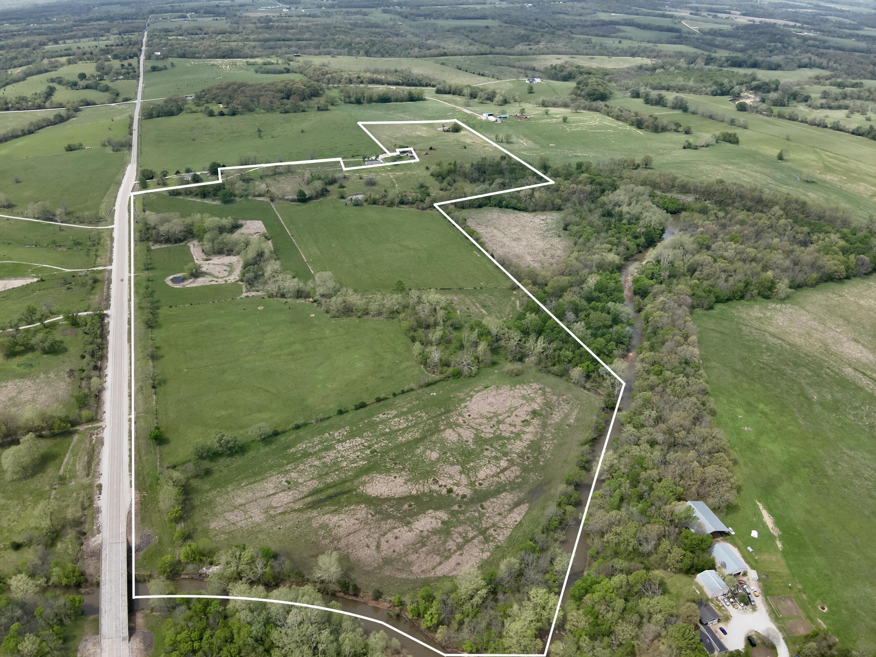 000 32 Highway Property Photo 1