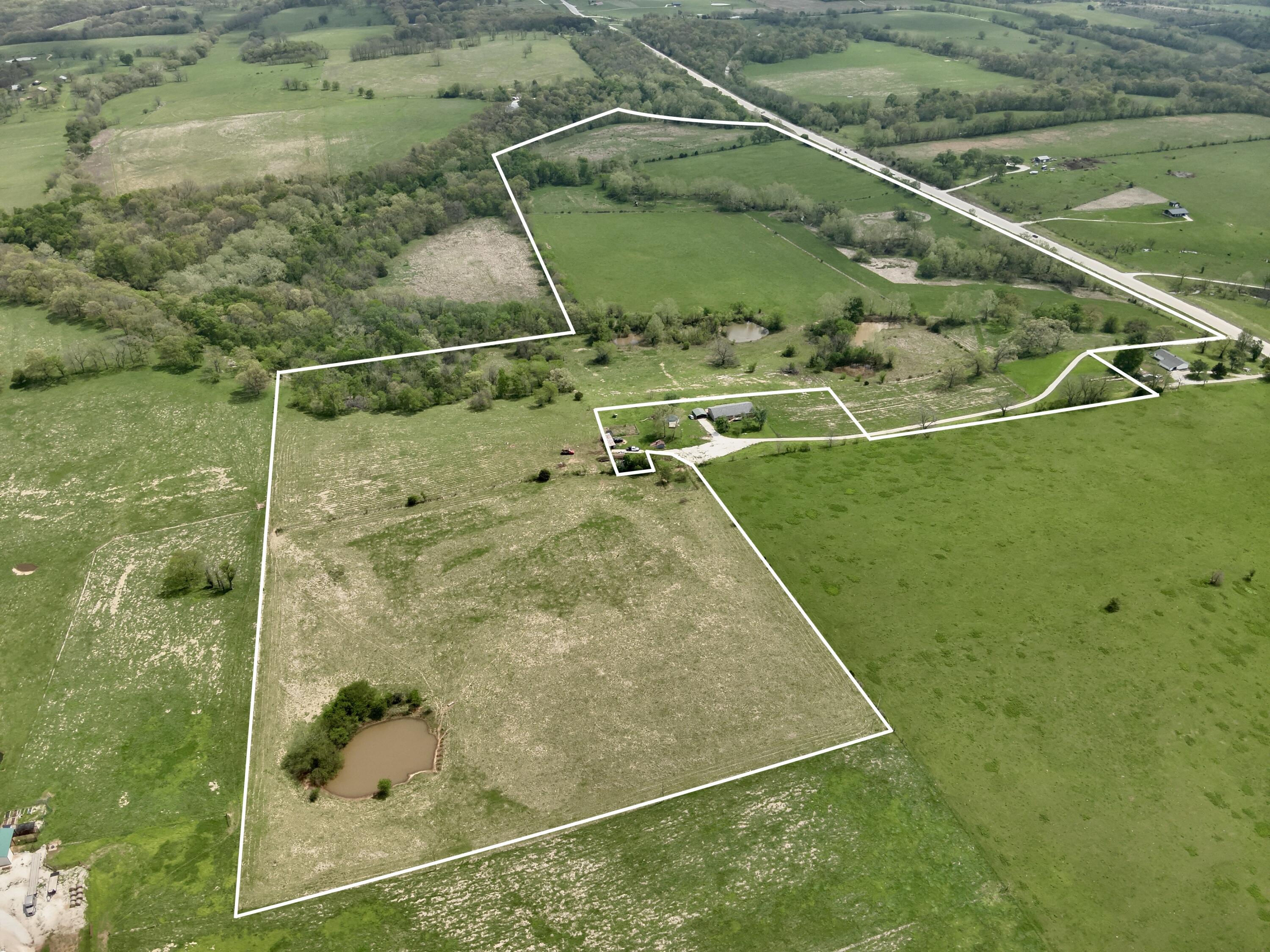 000 32 Highway Property Photo 3