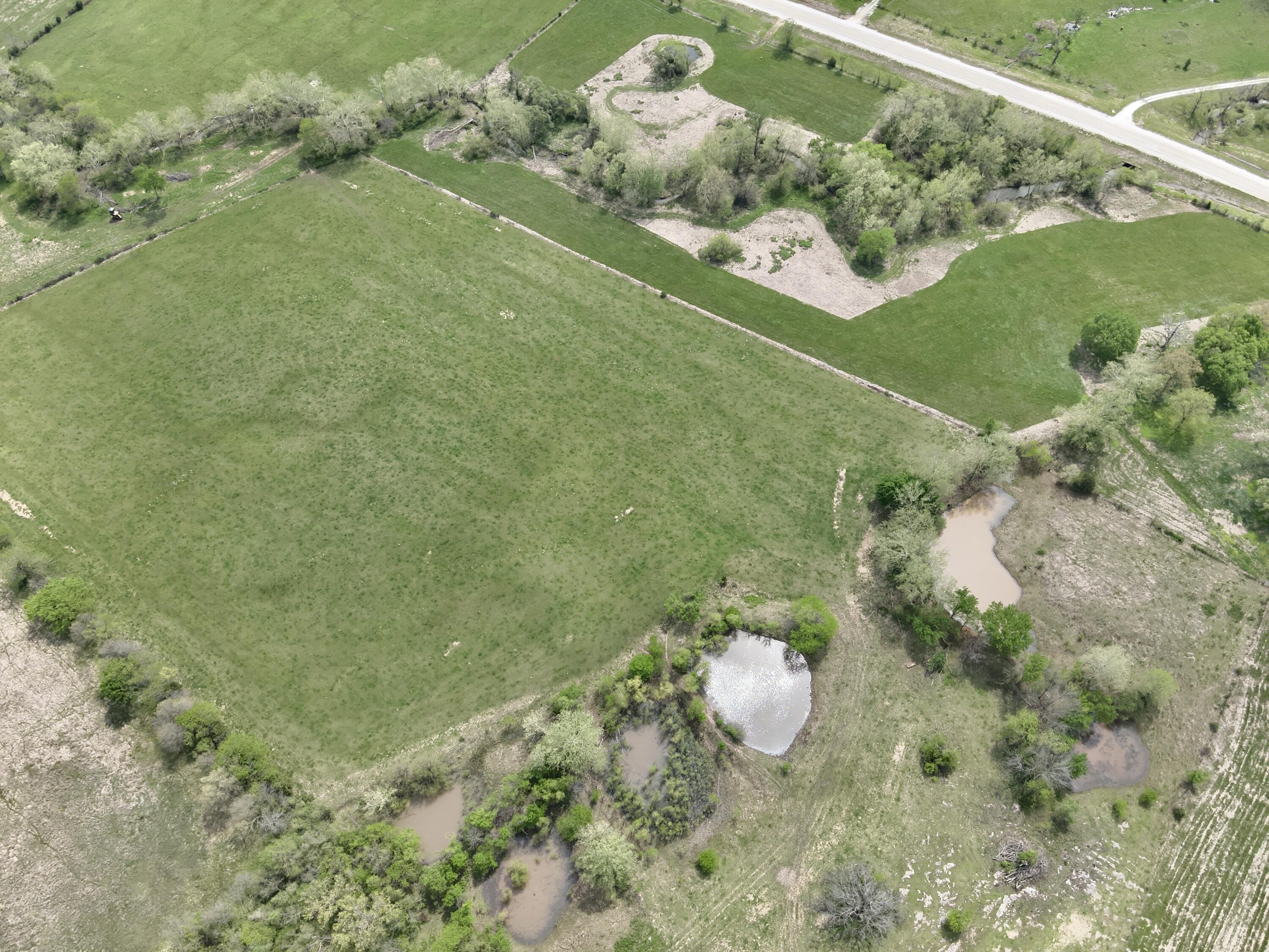 000 32 Highway Property Photo 4