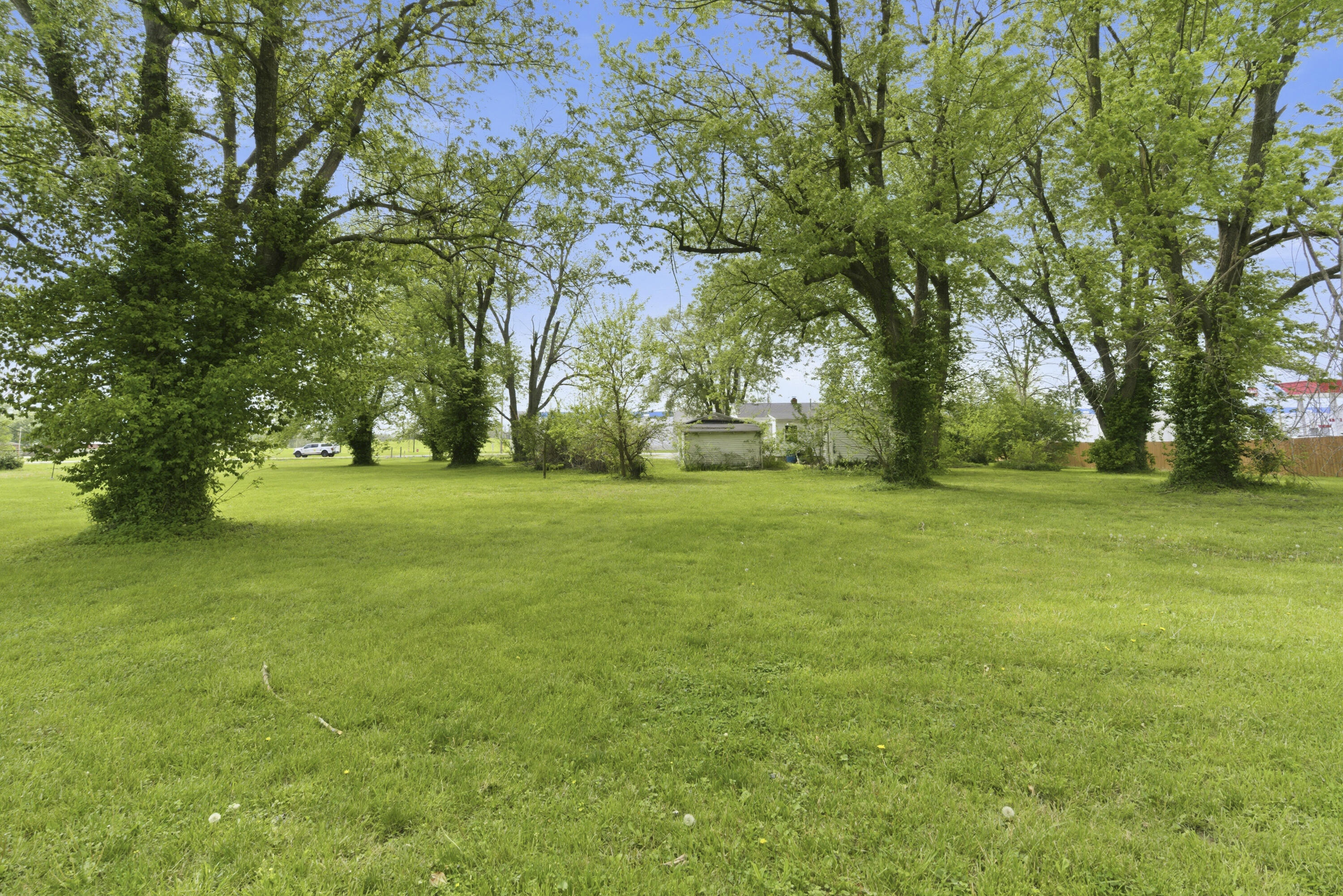 2756 North Brookline Avenue Property Photo 6