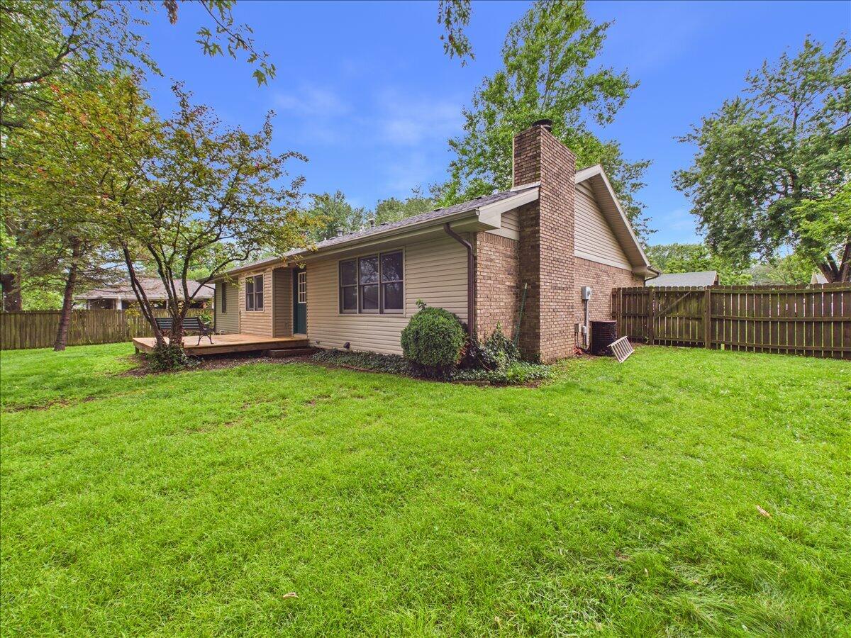 638 South Hampton Avenue Property Photo 6