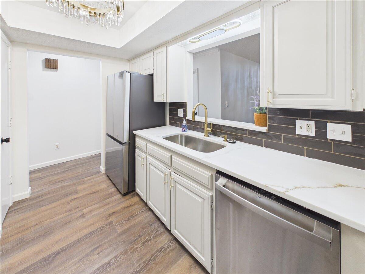 638 South Hampton Avenue Property Photo 24