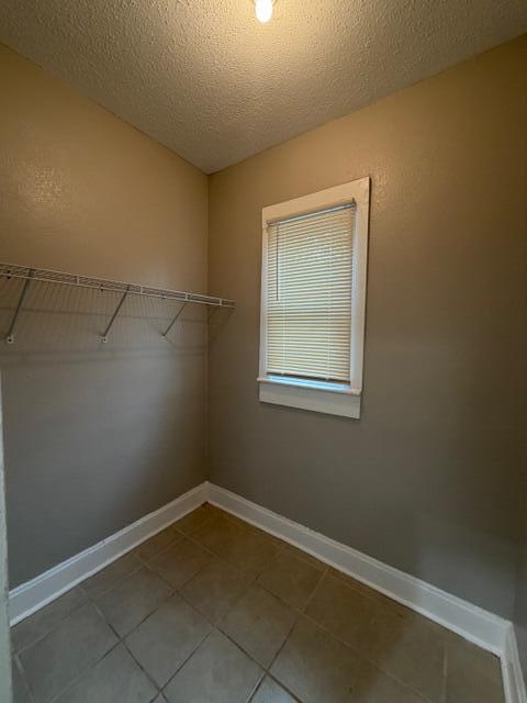 906 North Kansas Expressway Property Photo 1