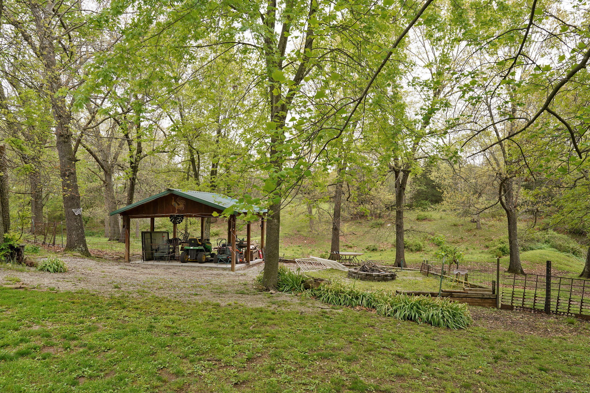 11730a Lawrence 1195 Property Photo 9