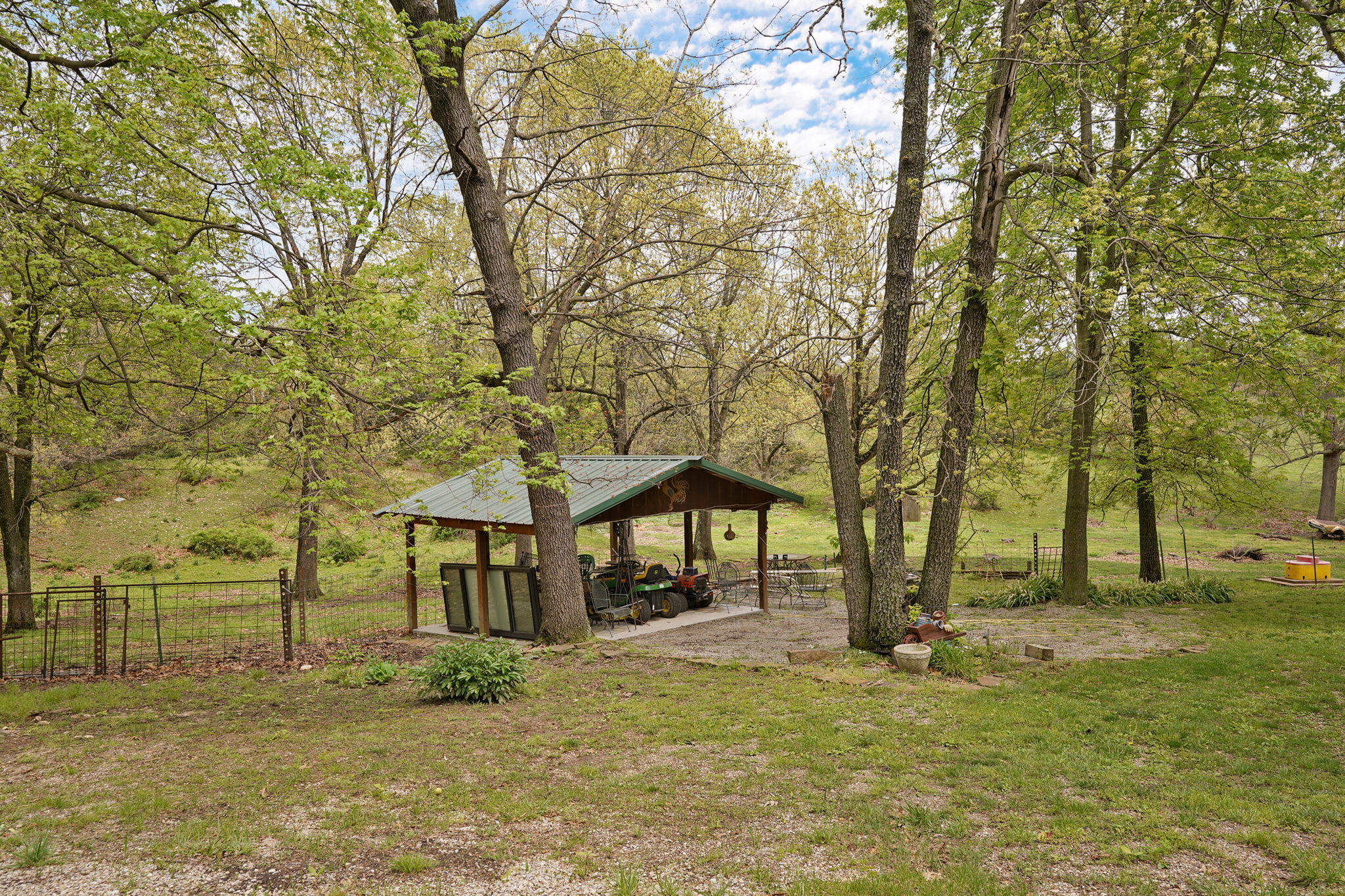 11730a Lawrence 1195 Property Photo 10