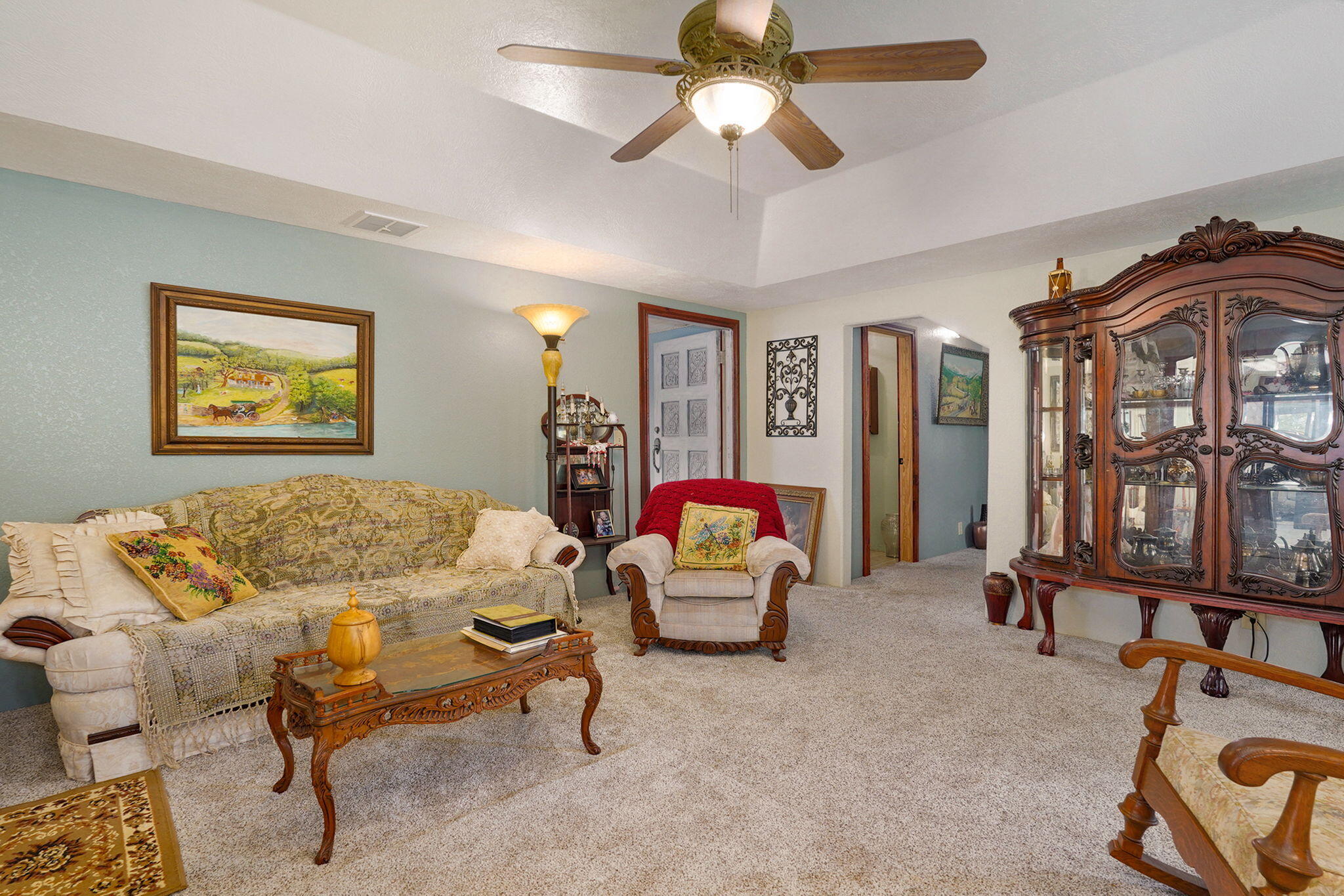 11730a Lawrence 1195 Property Photo 12
