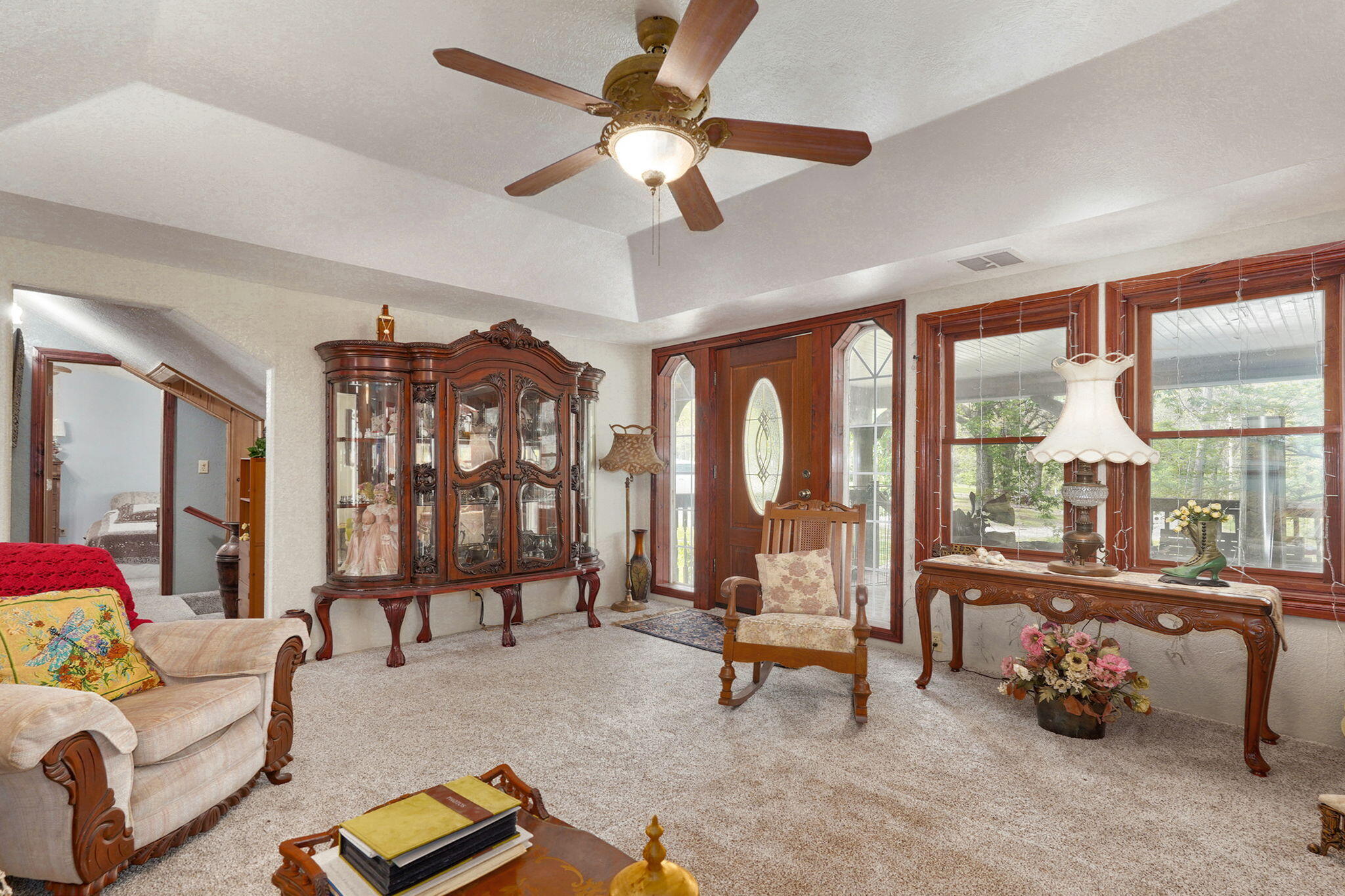 11730a Lawrence 1195 Property Photo 13