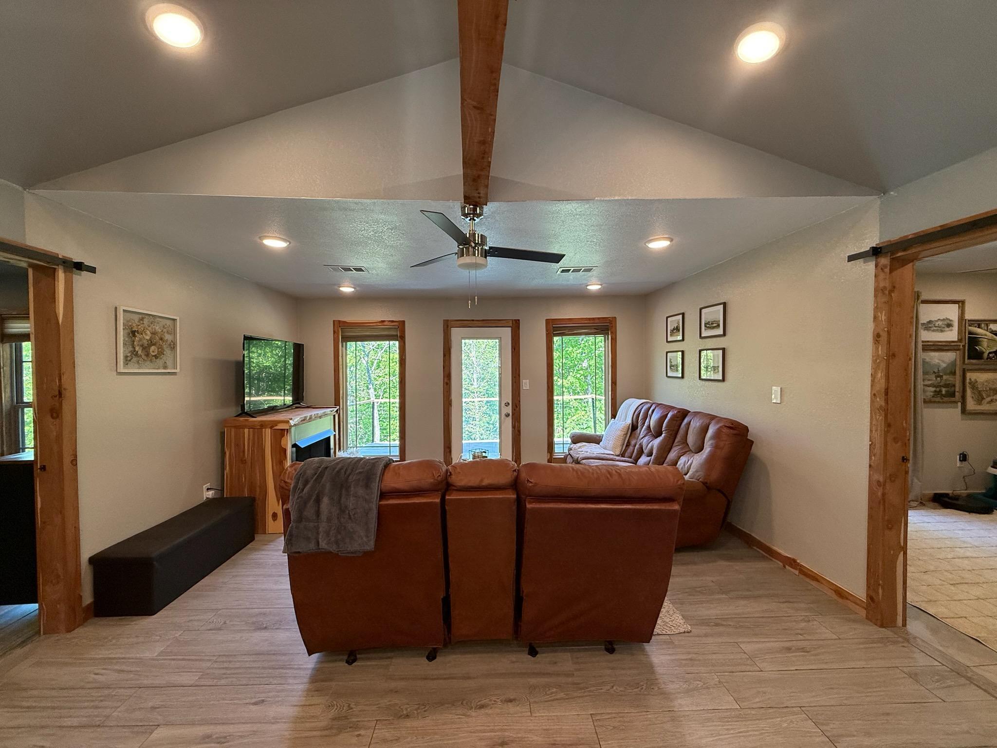 220 Timber Ridge Road Property Photo 4