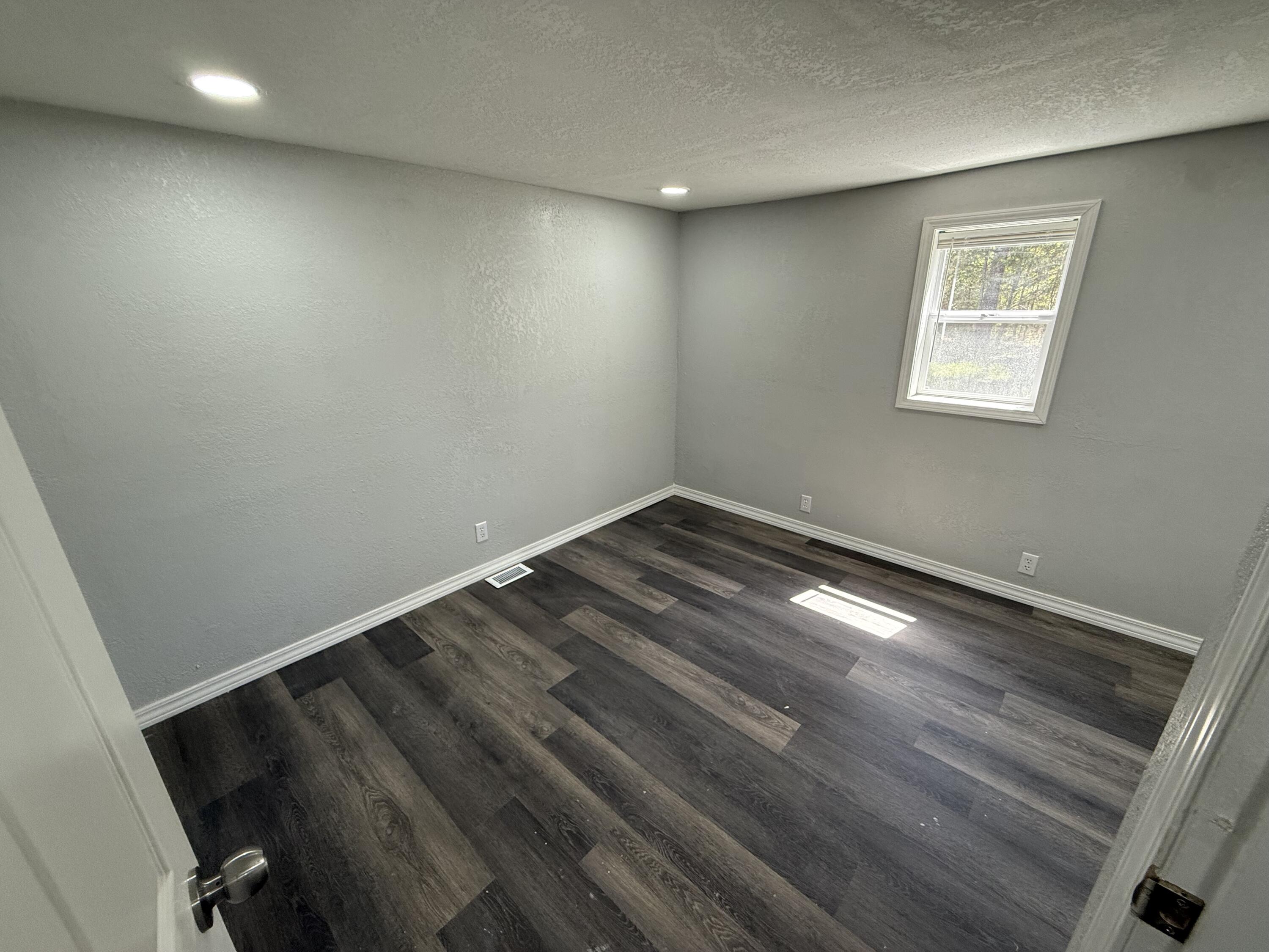 9023 Strawberry Road Property Photo 19