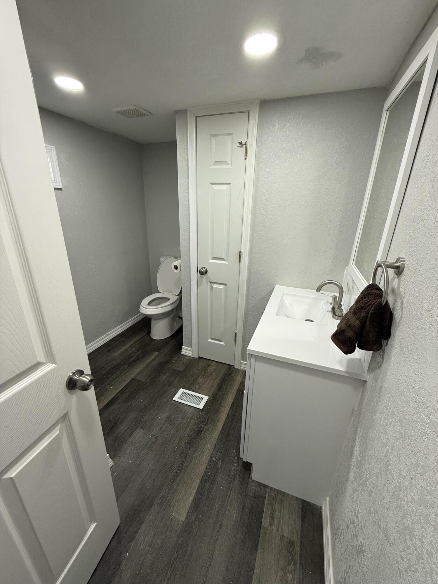 9023 Strawberry Road Property Photo 26