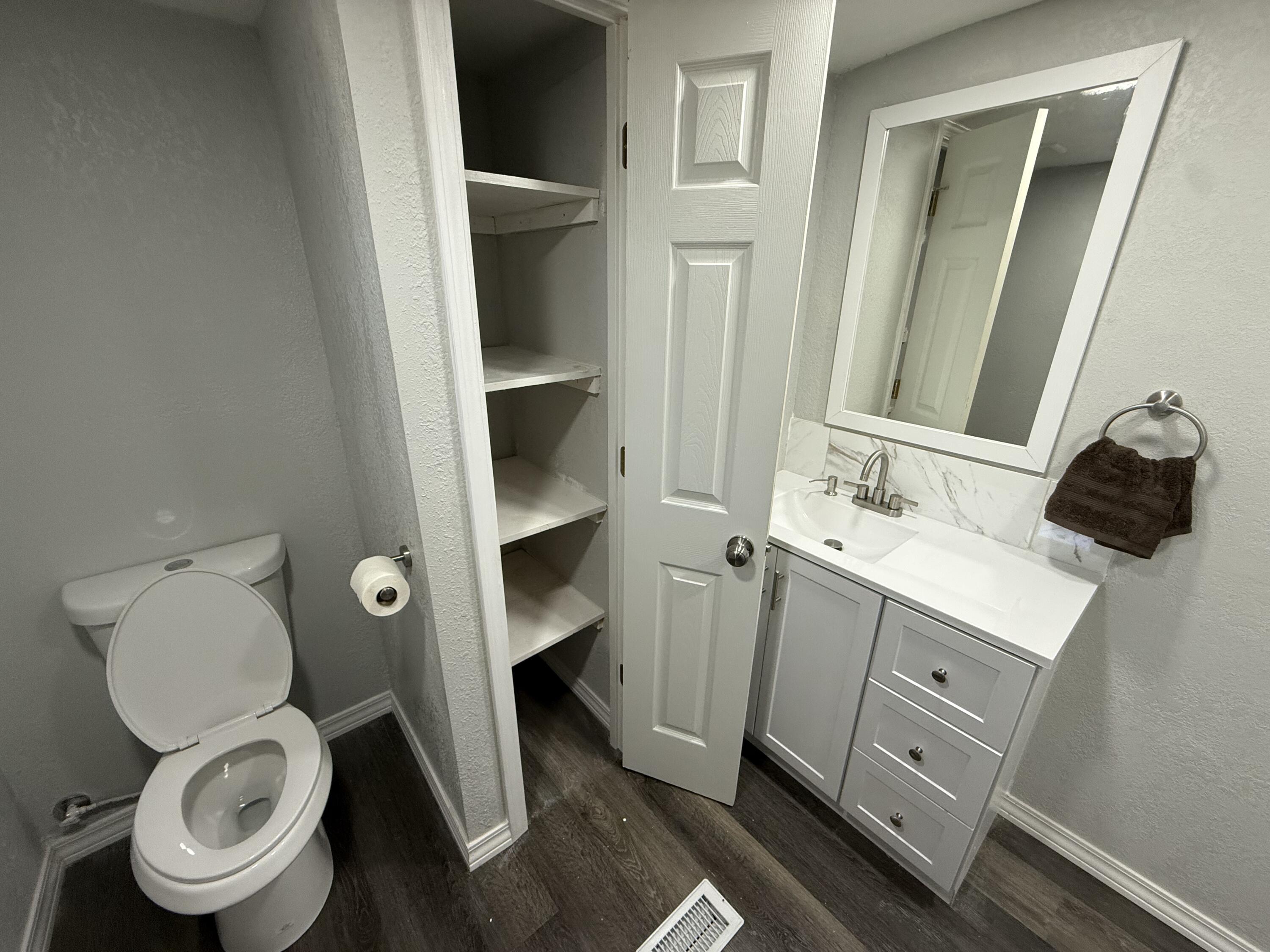 9023 Strawberry Road Property Photo 28