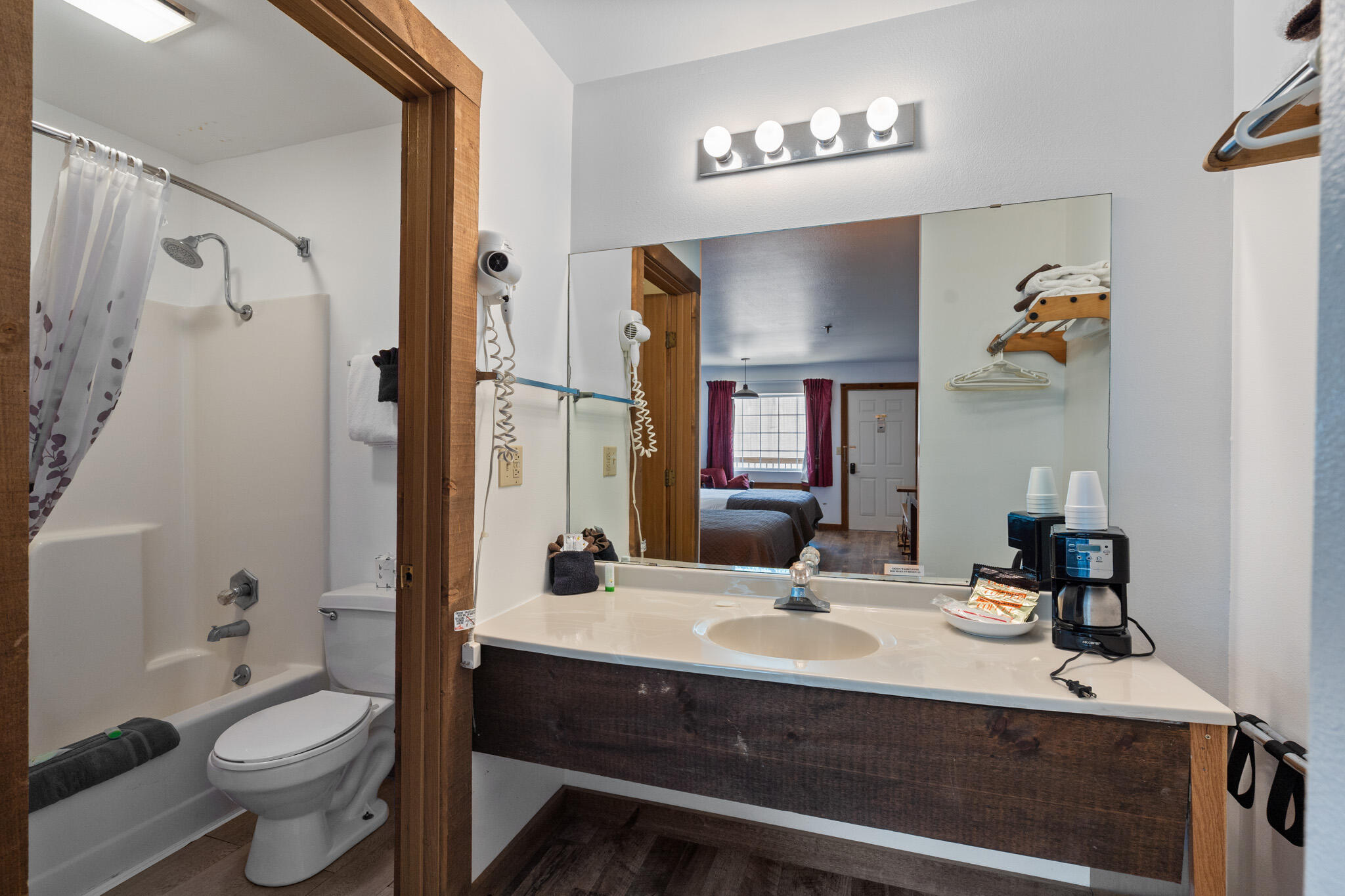 982 Indian Point Road 230 Property Photo 4